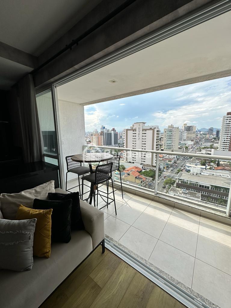 Apartamento mobiliado com decoração moderna contendo 1 suíte 1...