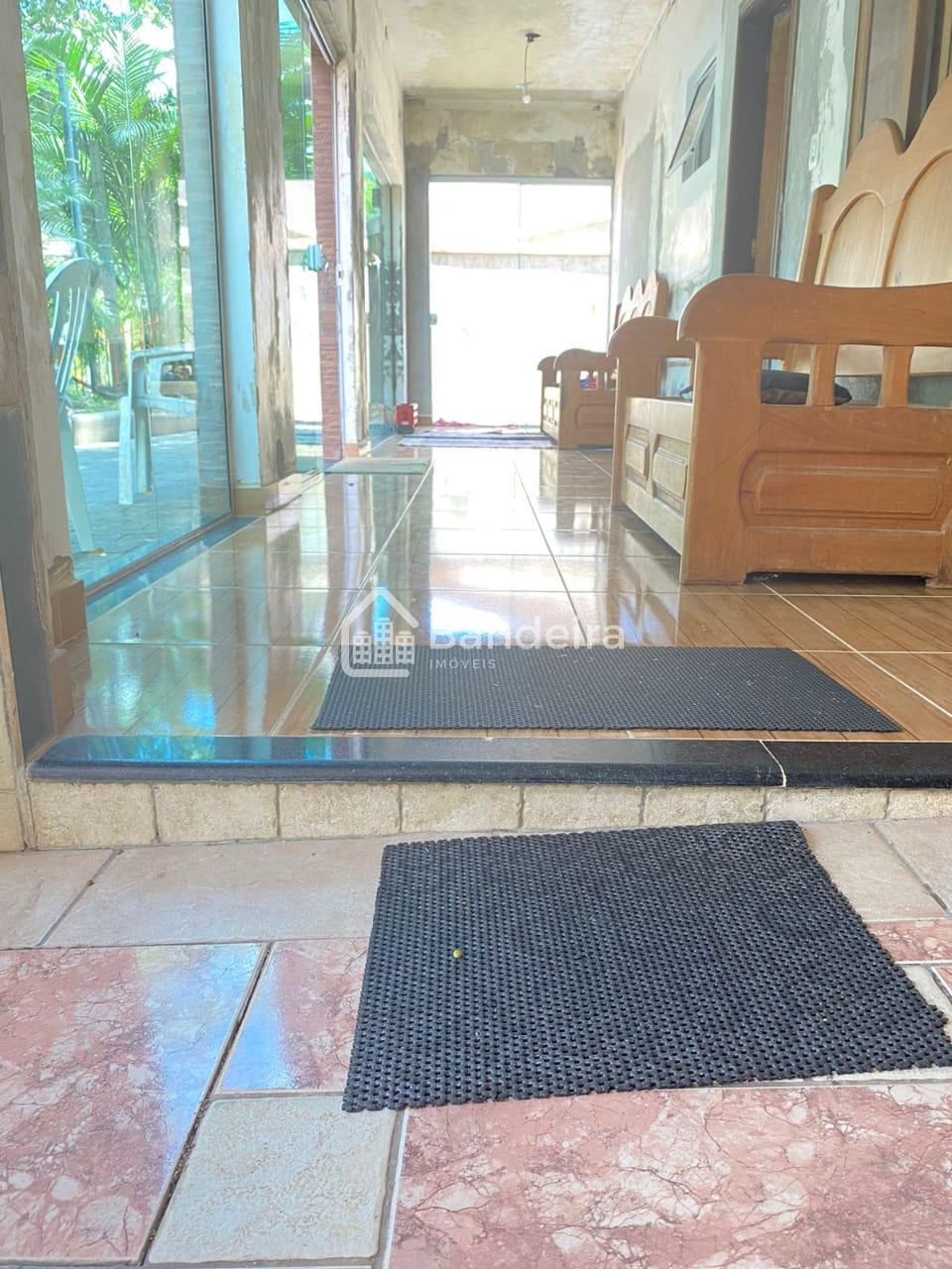 Casa ampla em localização privilegiada no bairro Fazenda de It...