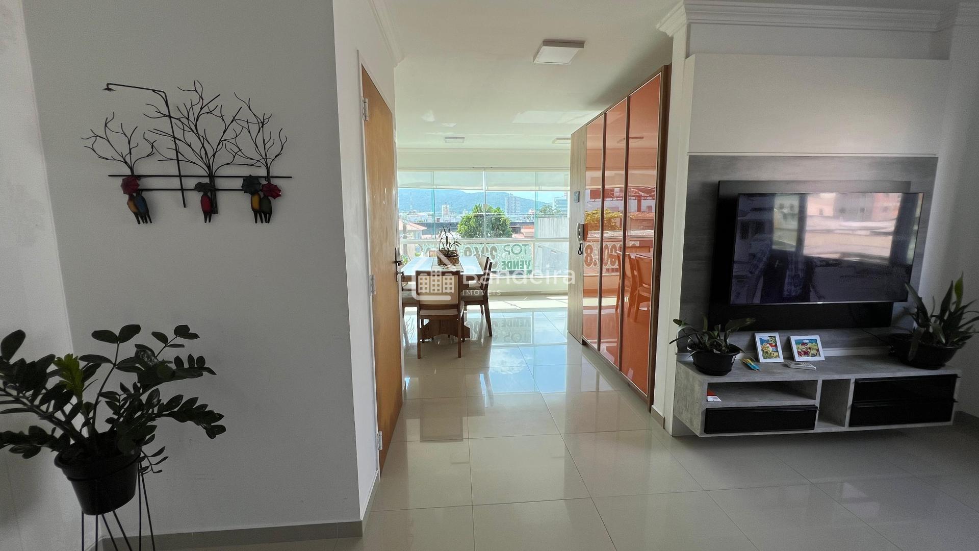 Apartamento mobiliado próximo a praia mais desejada da região,...