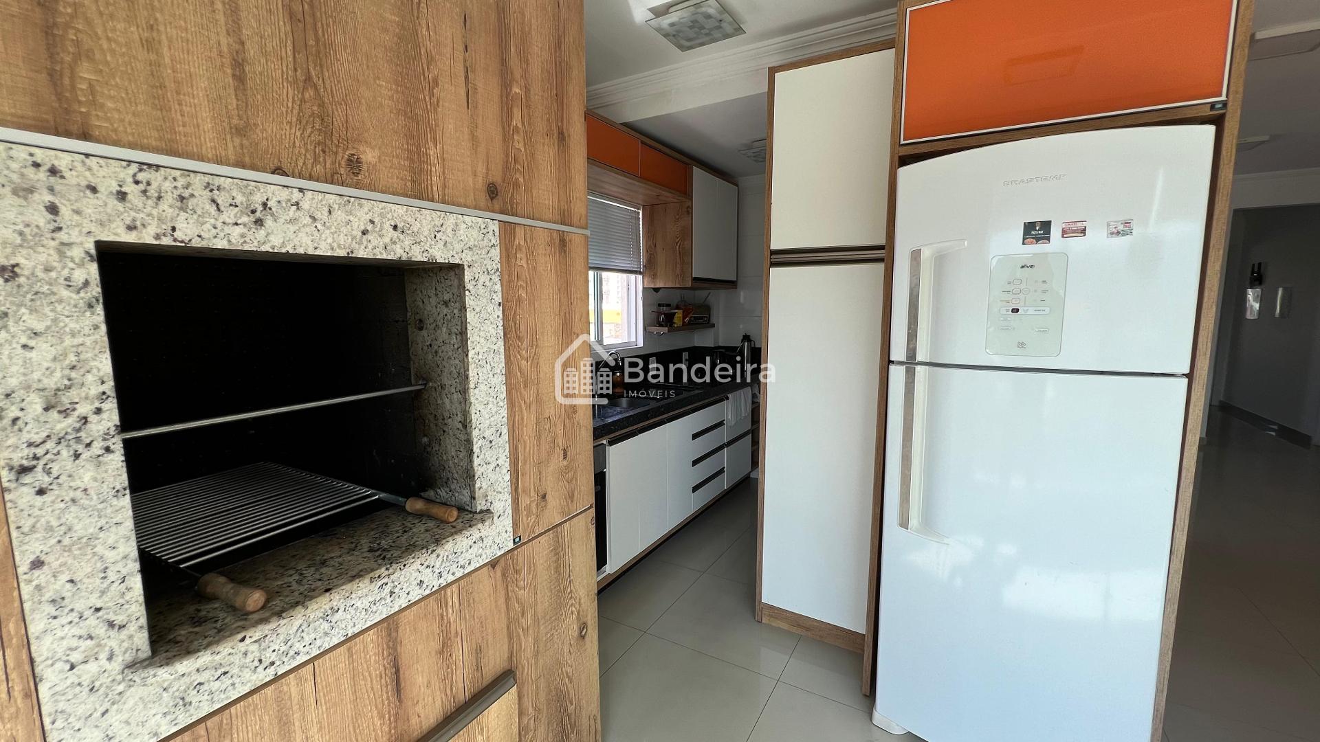 Apartamento mobiliado próximo a praia mais desejada da região,...