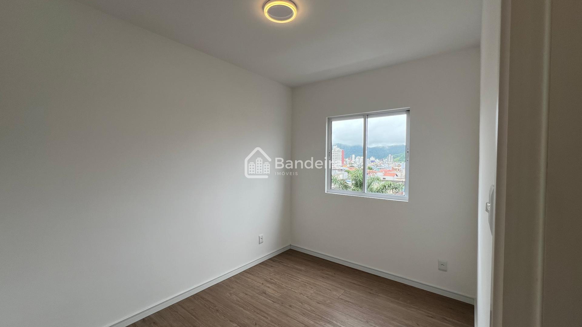 Apartamento  com Localização privilegiada, bairro São Judas pr...
