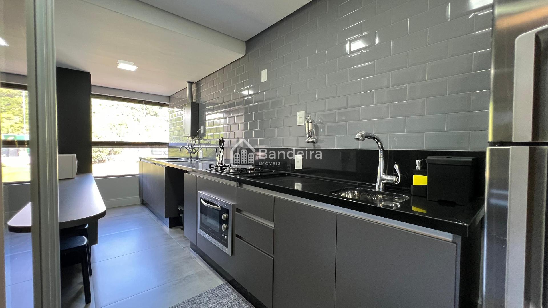 Apartamento todo mobiliado com móveis modernos e sob medida BR...