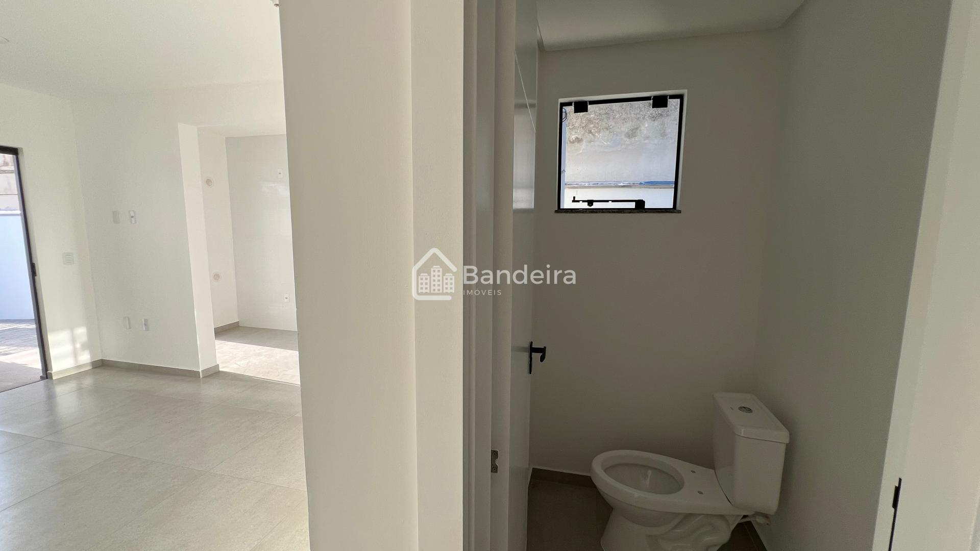 Apartamento com 2 Suítes amplas mais lavabo com terreno Churra...