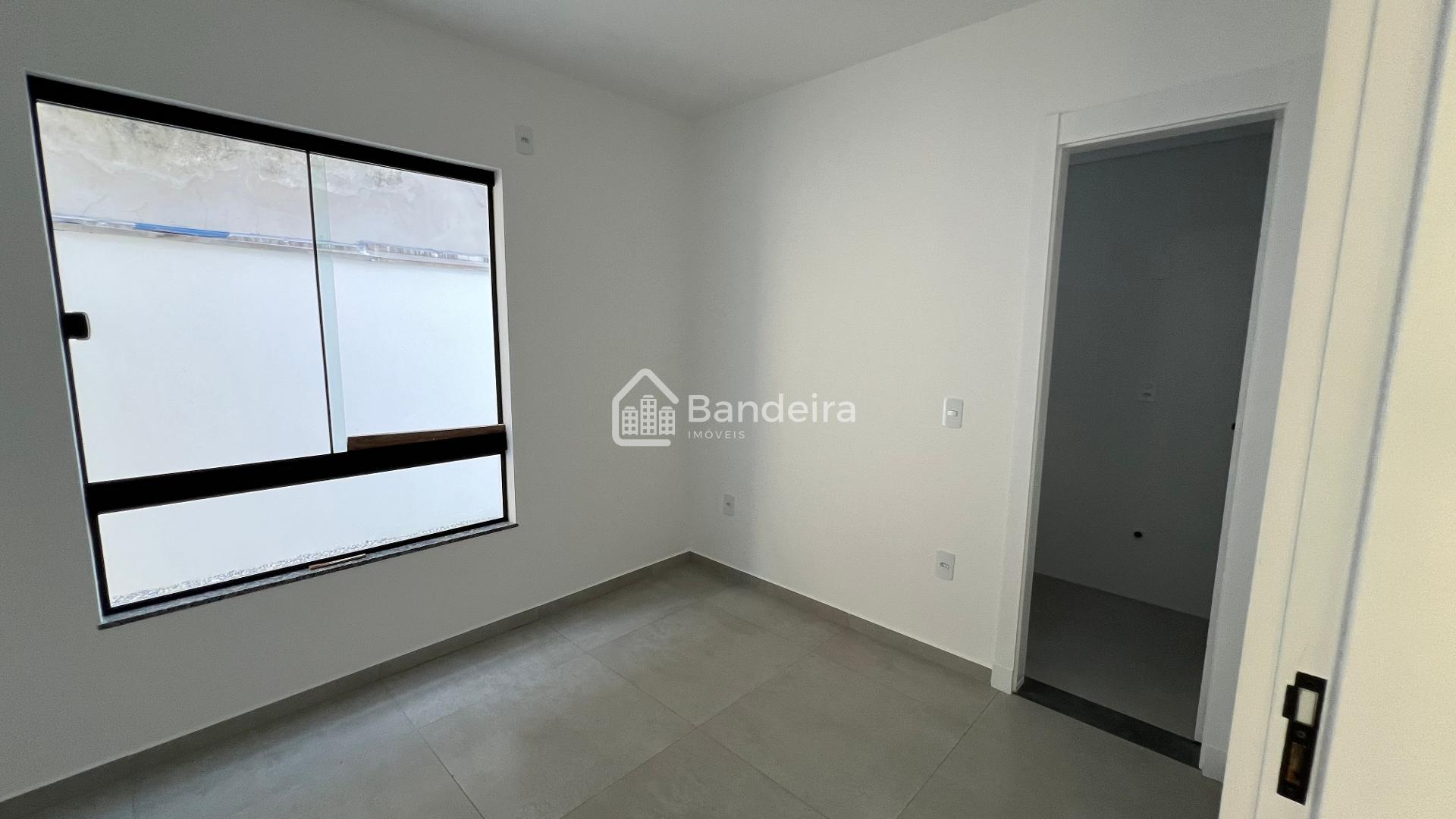 Apartamento com 2 Suítes amplas mais lavabo com terreno Churra...