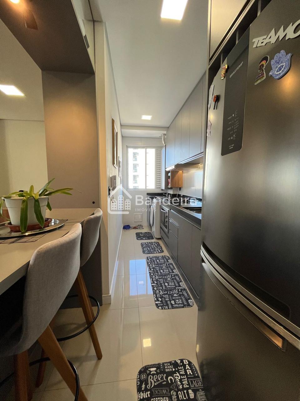 Apartamento mobiliado, moderno com móveis e sob medida localiz...