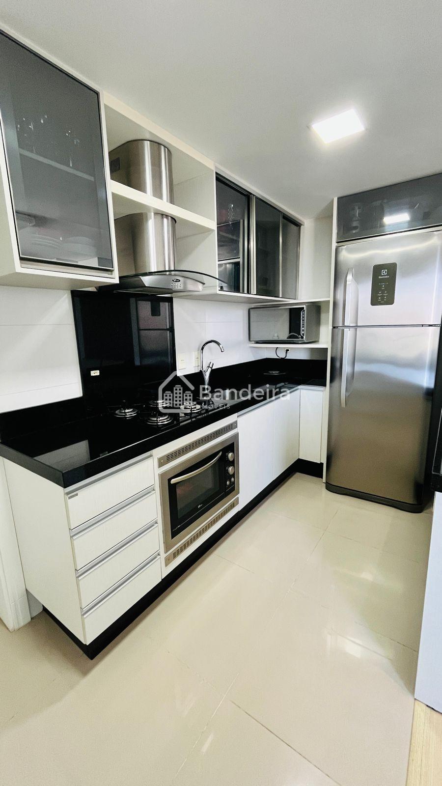 Apartamento Semi-Mobiliado próximo ao Centro de Itajaí, Vila O...