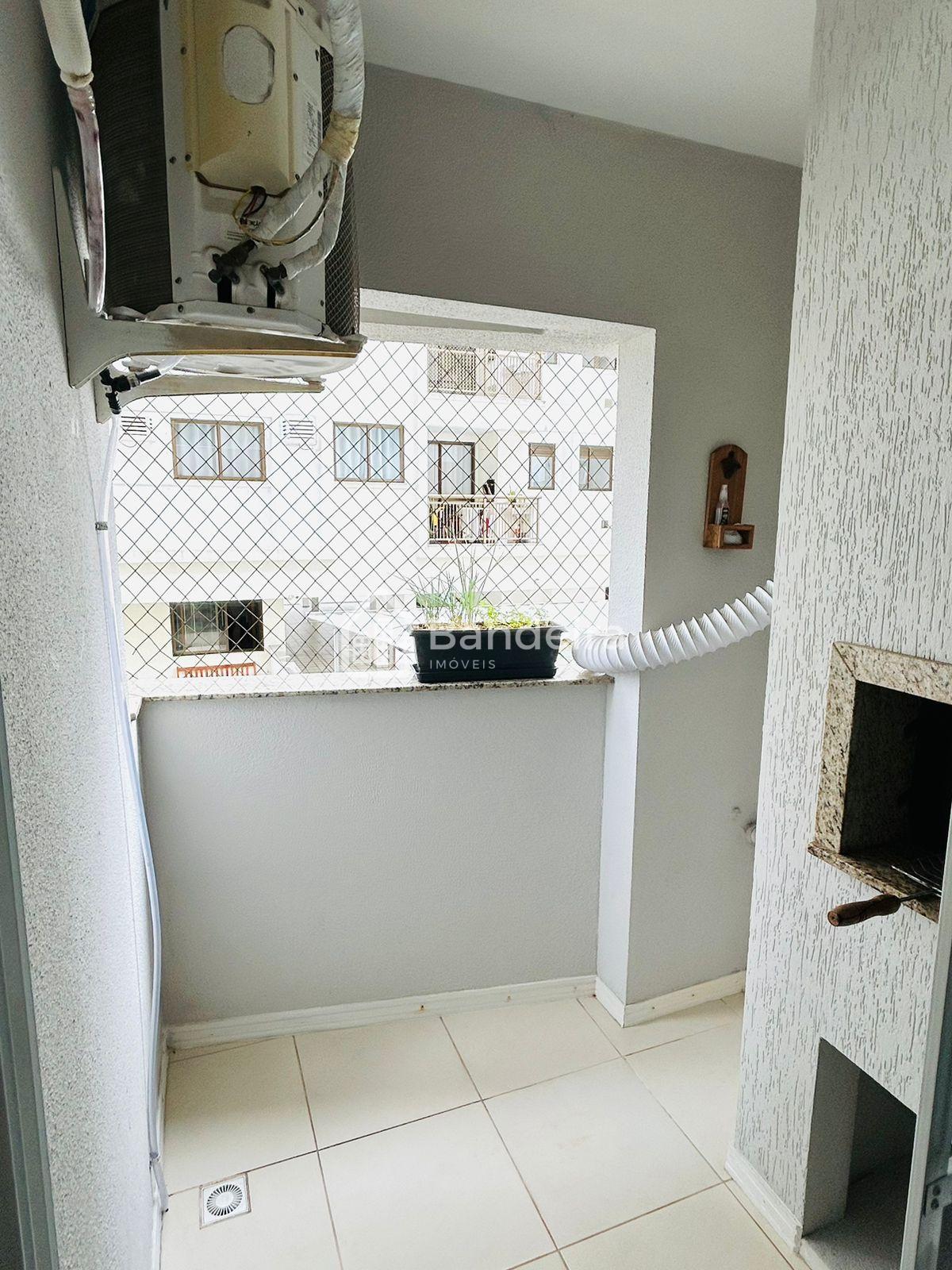 Apartamento amplo e mobiliado no bairro São João em Itajaí com...