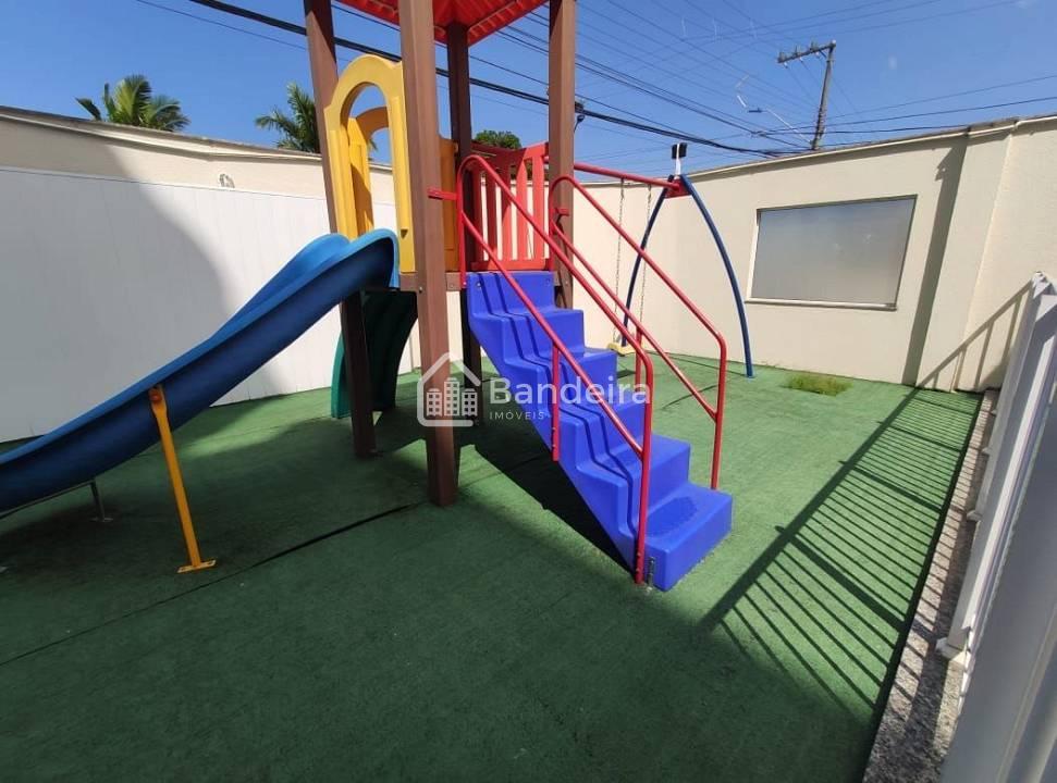 Apartamento amplo  mobiliado, com suíte, no bairro Cordeiros, ...