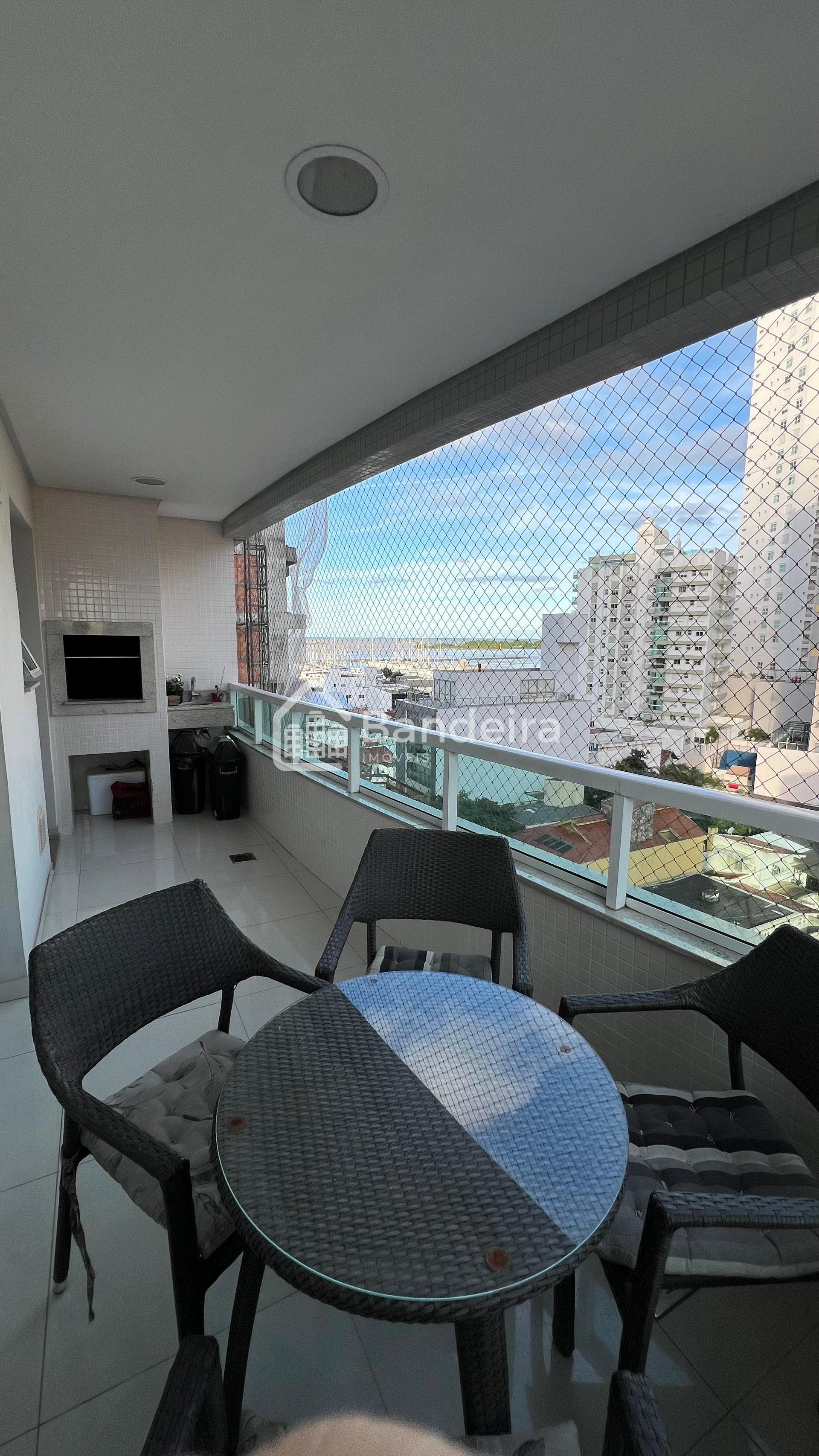 Apartamento à venda no Fazenda em Itajaí com 3 suítes Itajaí S...