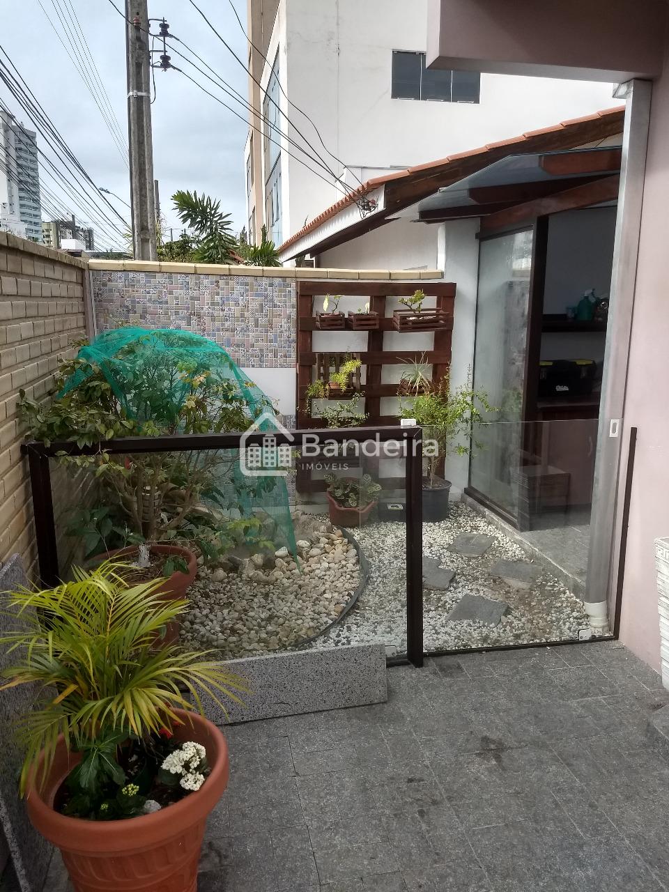 Sobrado à venda, Fazenda, ITAJAI 3 quartos suite master com ed...