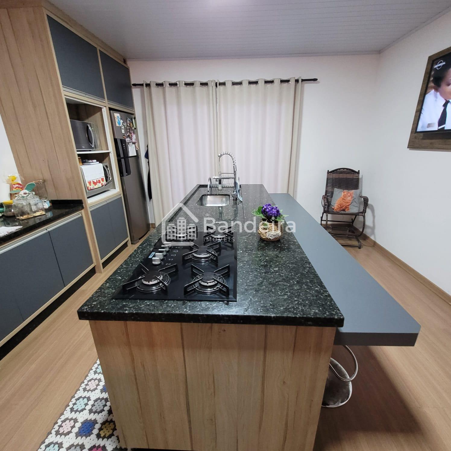 Casa à venda, Dom Bosco, ITAJAI - SC 4 suítes com varanda e pi...