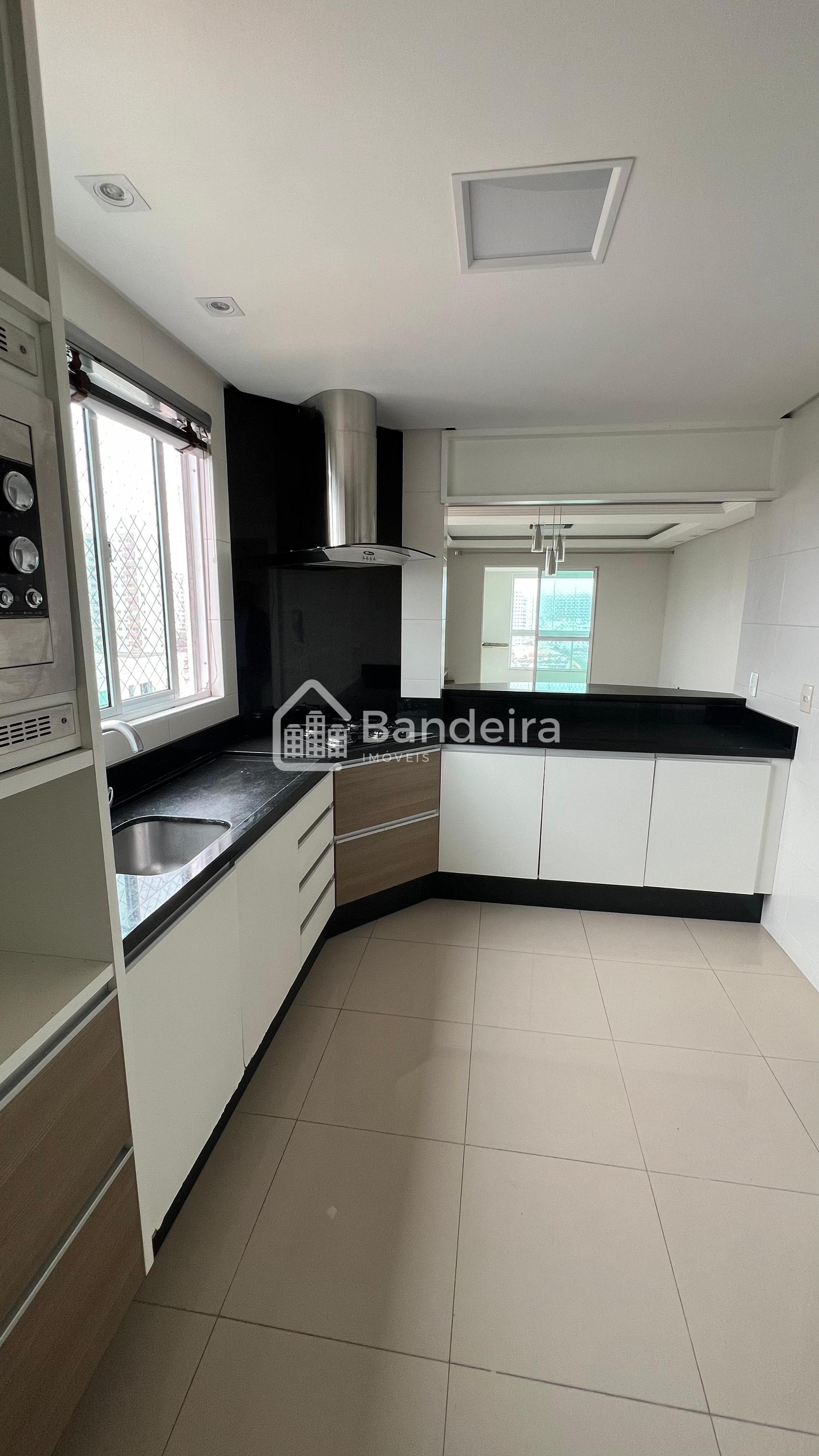 Apartamento à venda, Vila Operaria, ITAJAI - SC suíte mais doi...