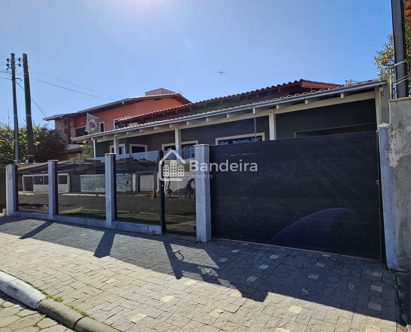 Casa à venda, com piscina semi mobiliada São Vicente, ITAJAI - SC
