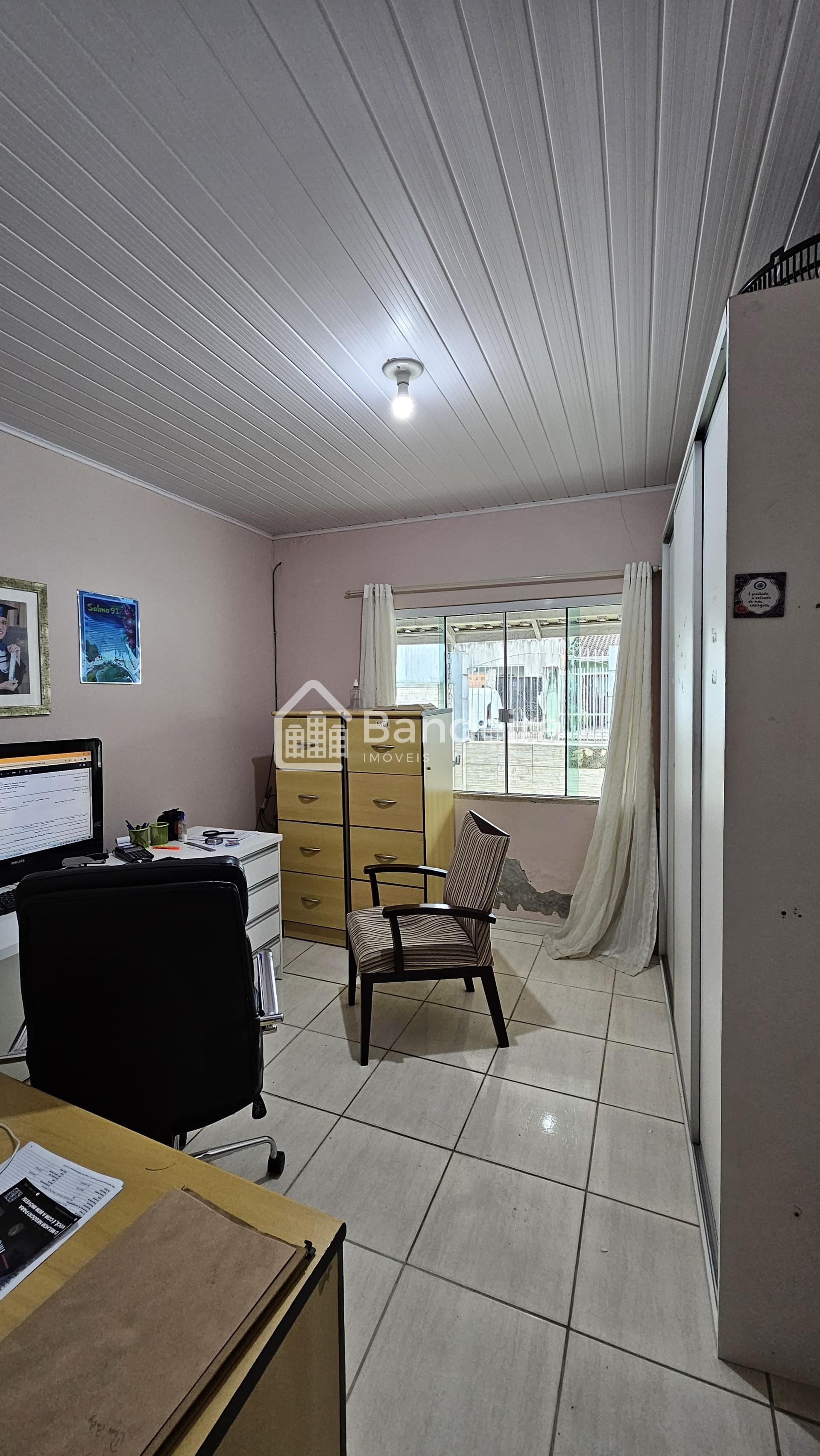 Sobrado à venda na cidade nova ITAJAI - SC com 2 quartos e uma...