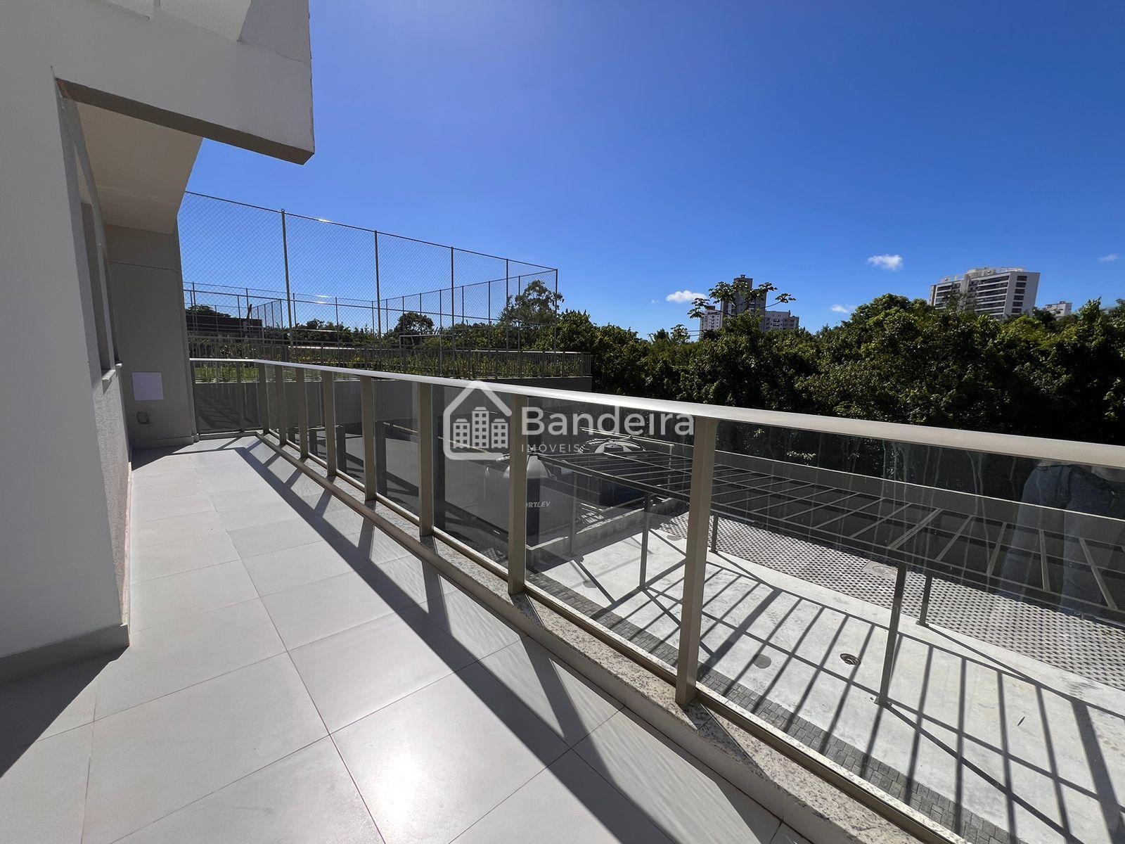 Apartamento com área diferenciada, Home Club São Vicente com 3...
