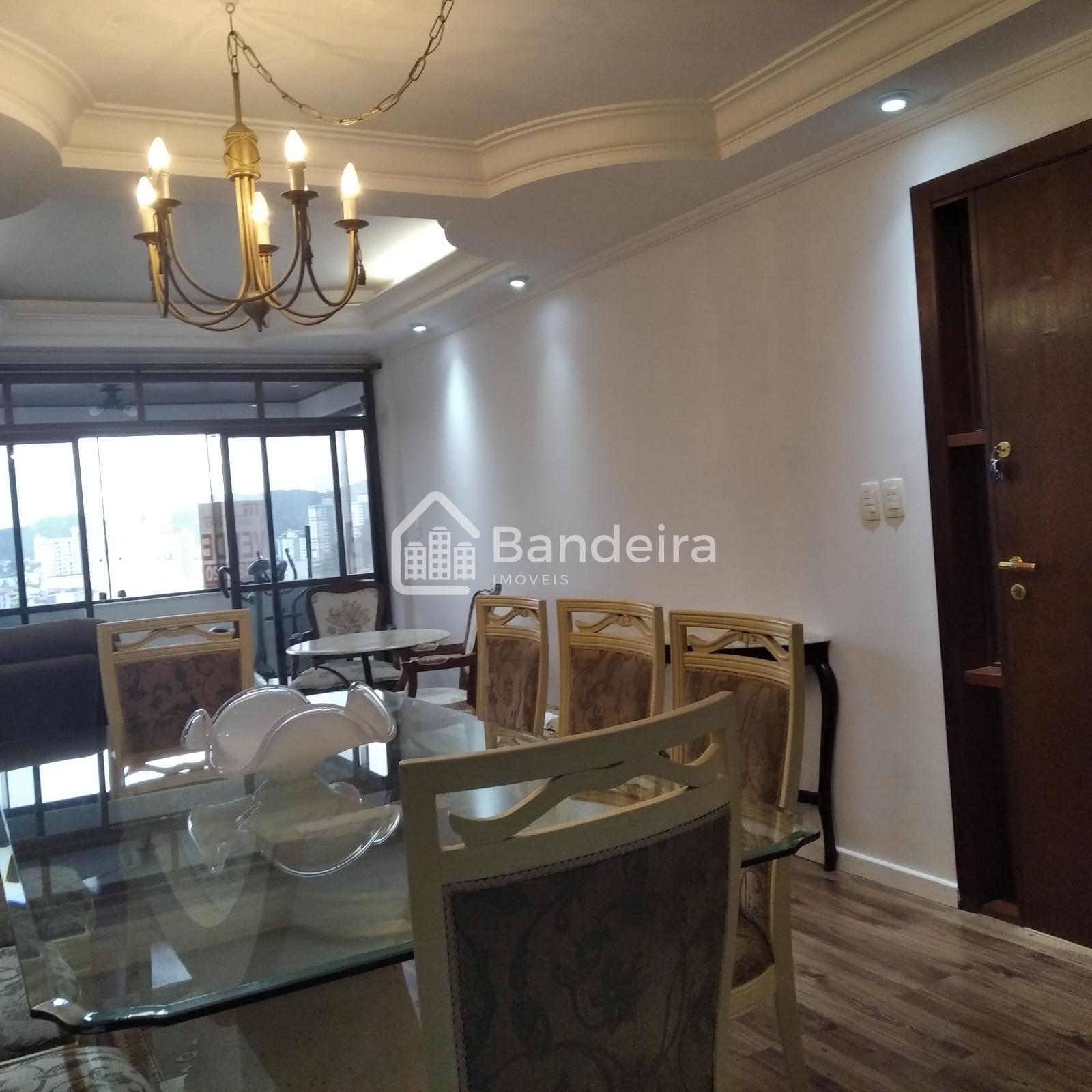 Apartamento amplo à venda, Centro Itajaí, 3 dormitórios sendo ...