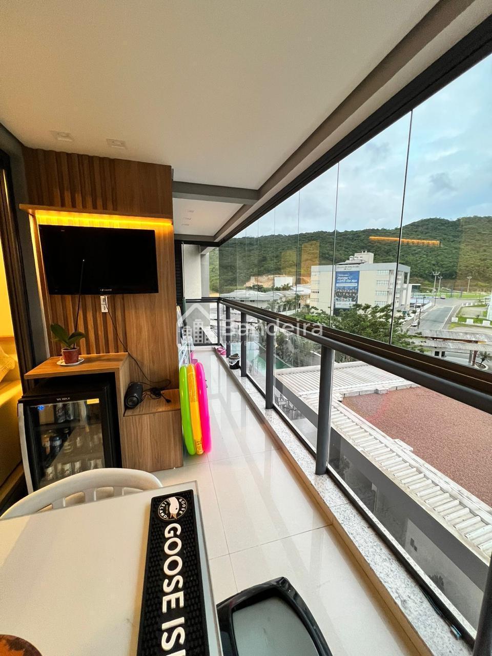 Apartamento mobiliado no bairro Ressacada, Edifício Contorno Sul