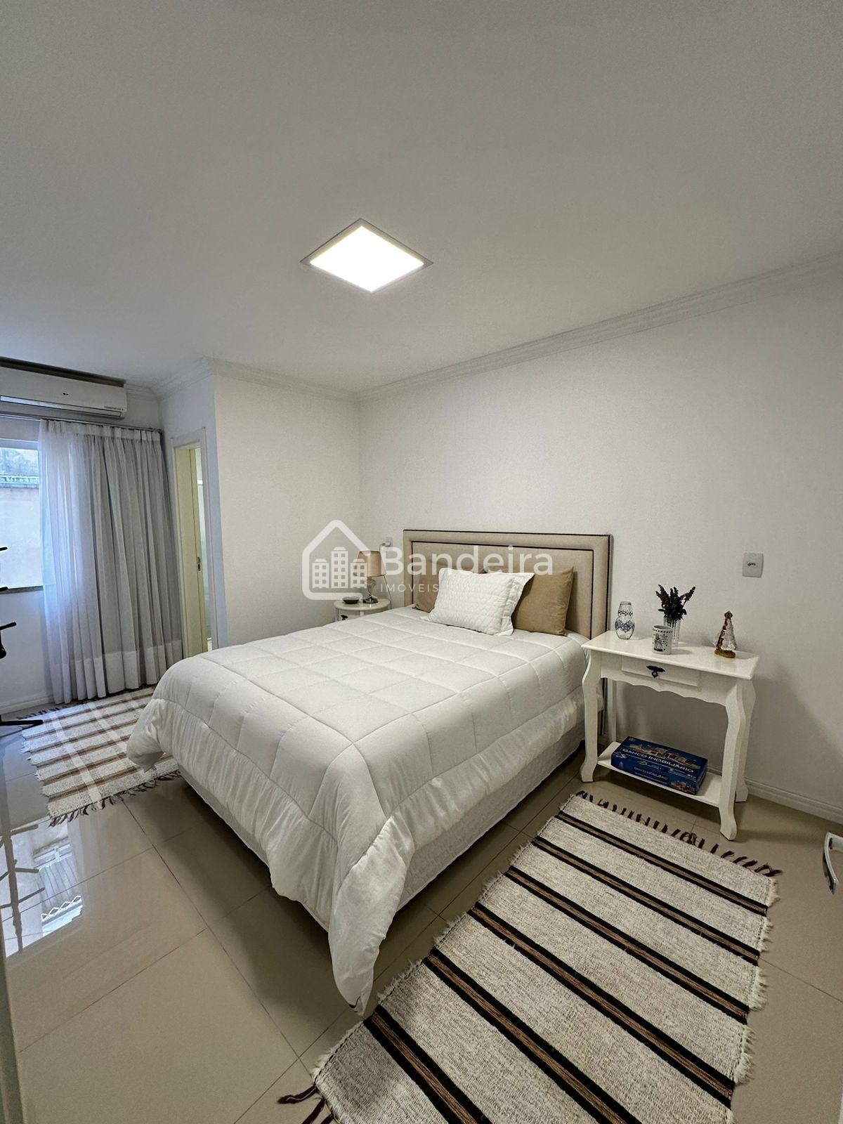 Apartamento à venda, Bairro Dom Bosco, ITAJAI - SC, Suíte mais...