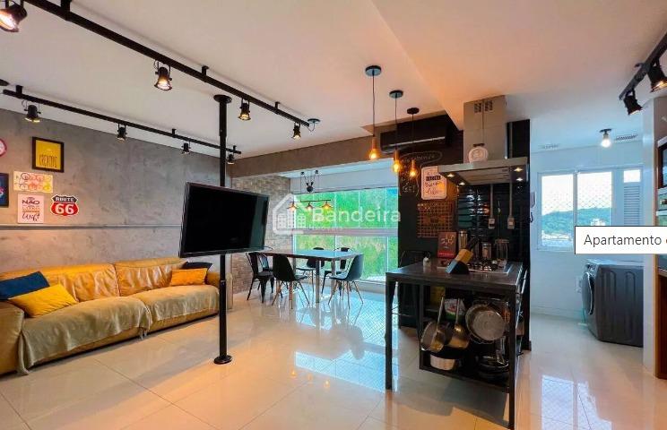 Apartamento mobiliado com 2 suítes em localização privilegiada...