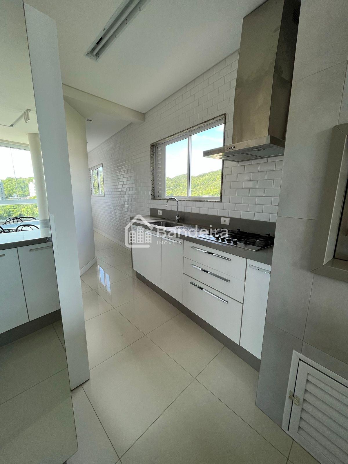 Apartamento à venda, Praia dos Amores, ITAJAI - SC 3 suítes mo...