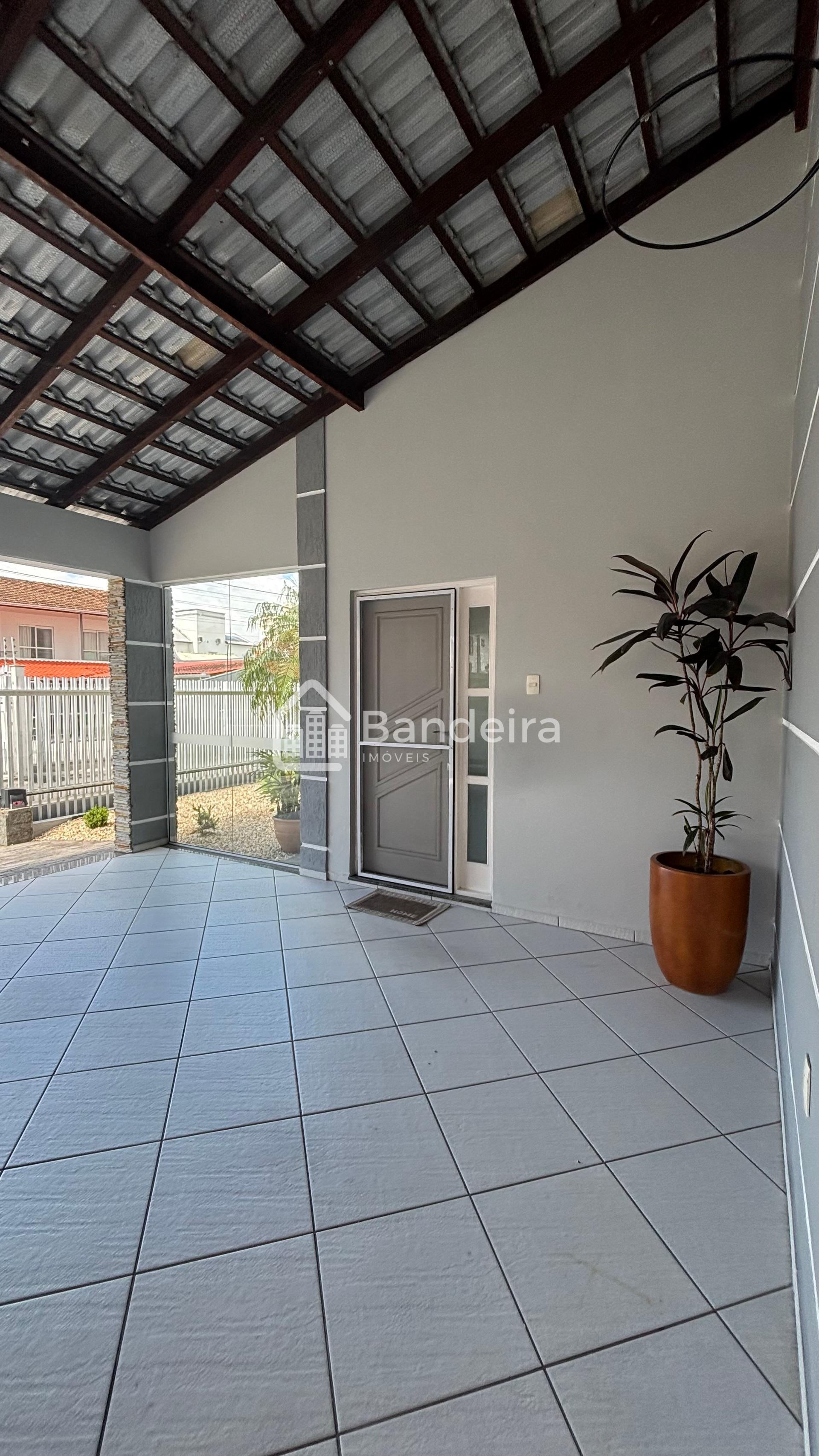 Casa no centro, no coração de Itajaí, com fácil acesso as prai...