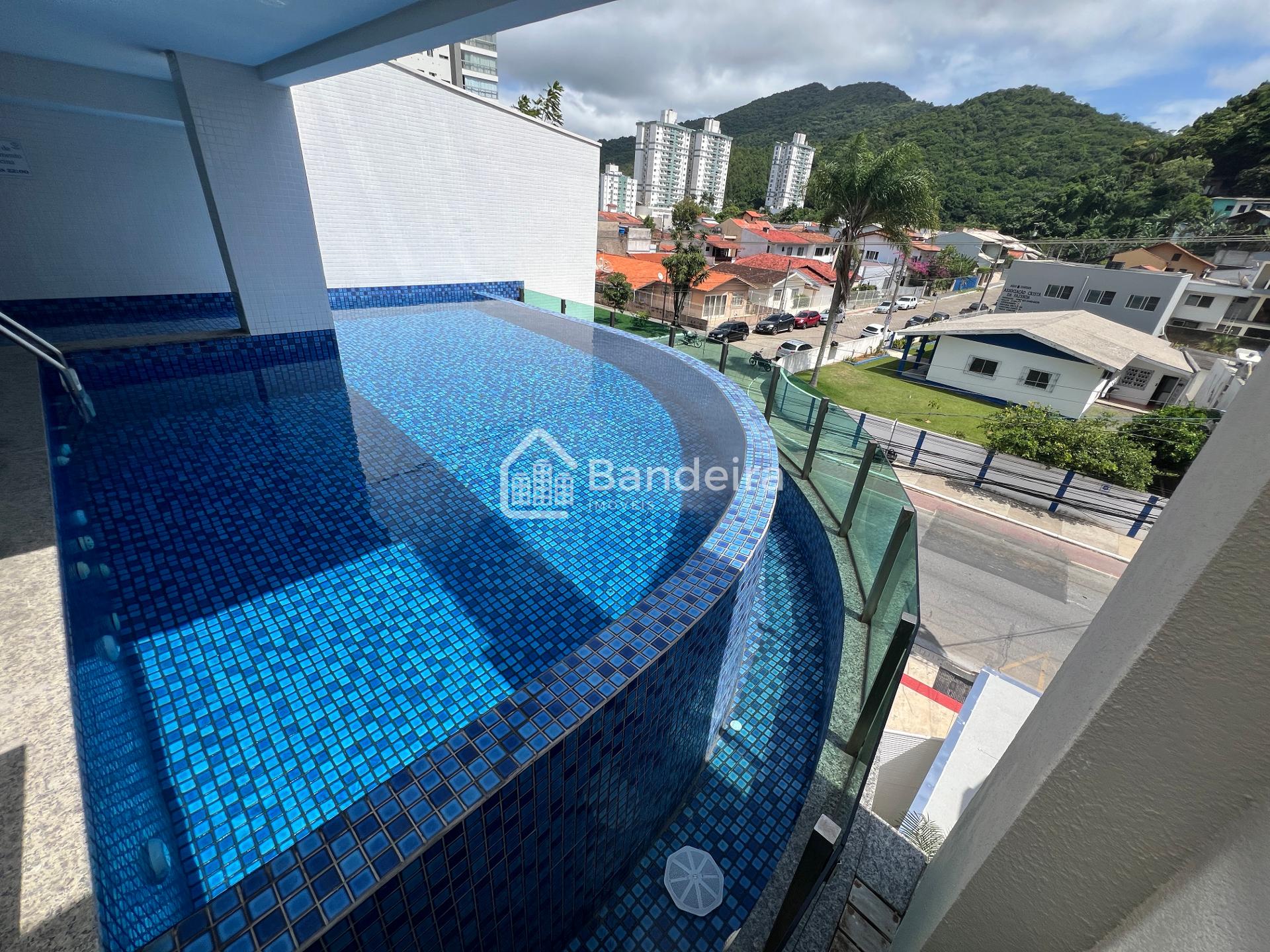 Apartamento a venda Bairro Fazenda com 3 suítes e área de lazer