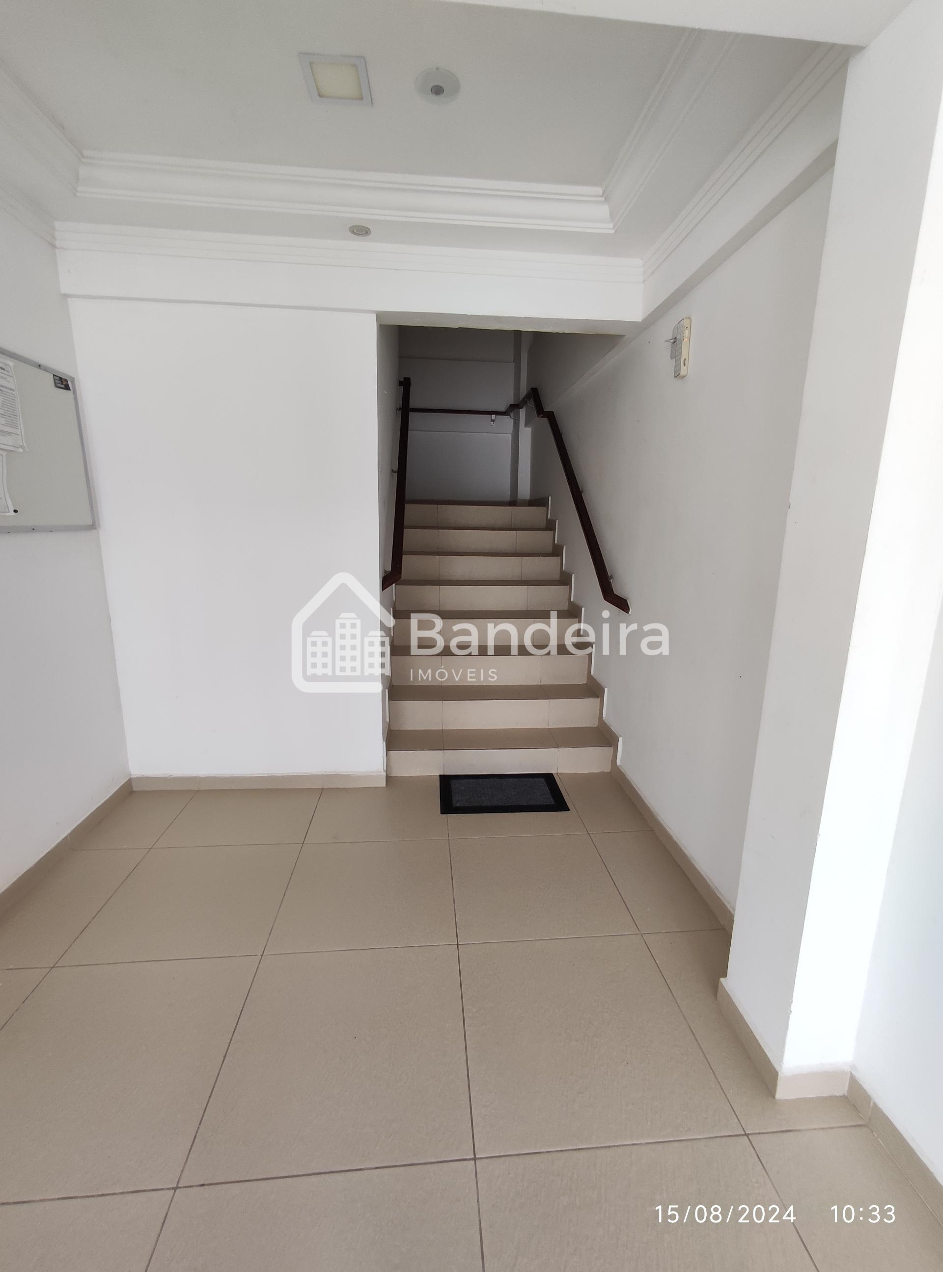 Apartamento à venda, com sacada com churrasqueira,CAMBORIU - SC