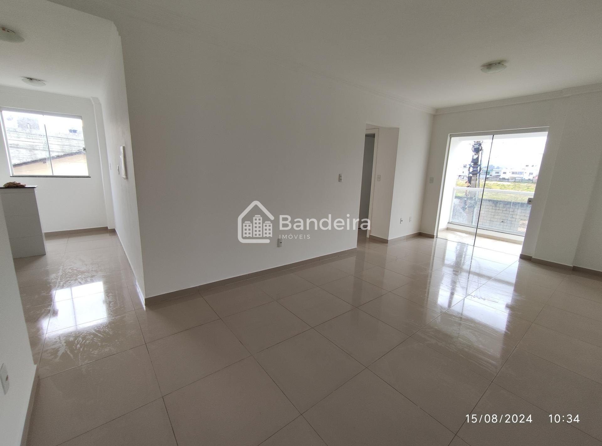 Apartamento à venda, com sacada com churrasqueira,CAMBORIU - SC