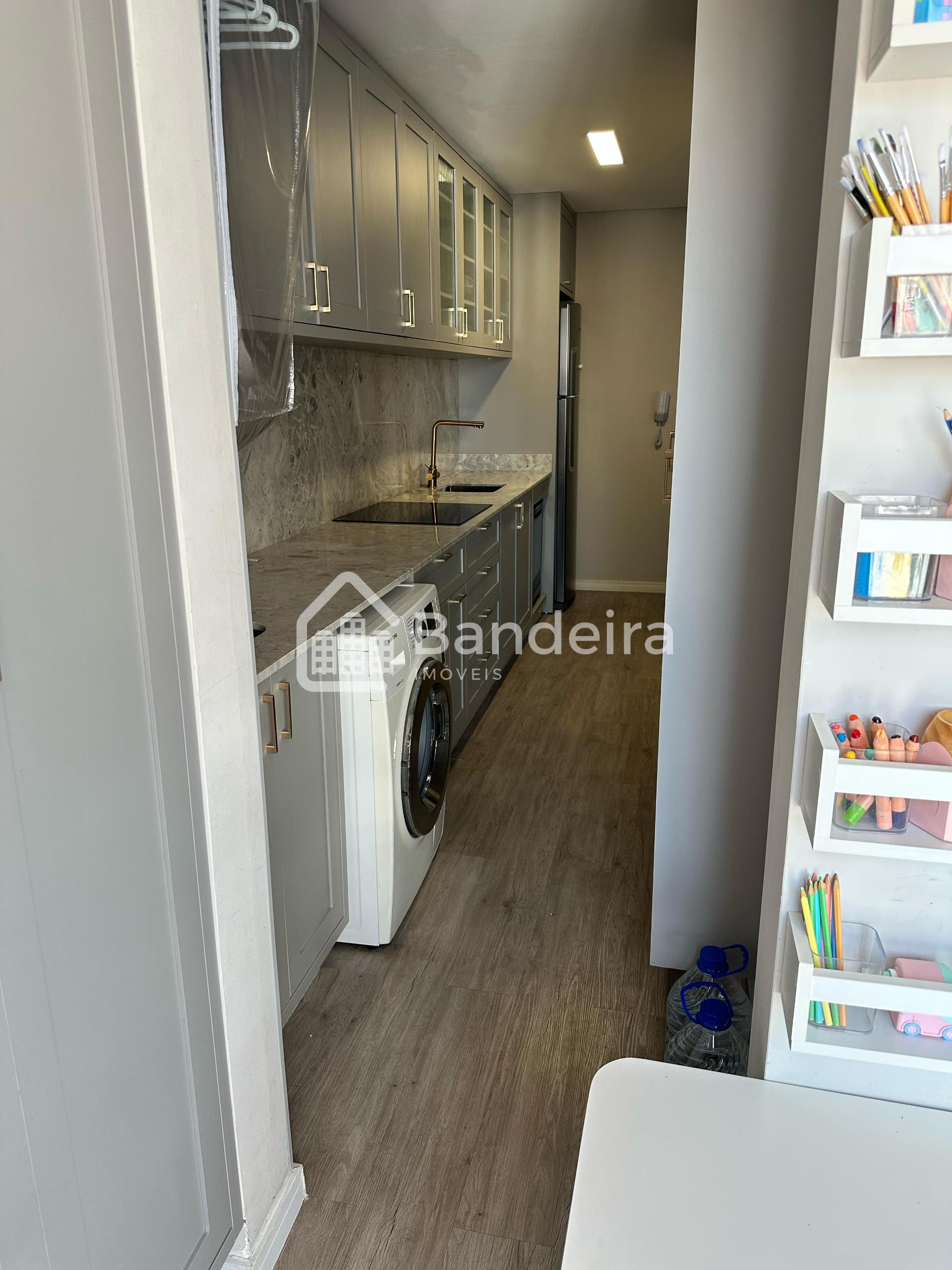 Apartamento mobiliado e equipado no centro de Itajaí, imperdível