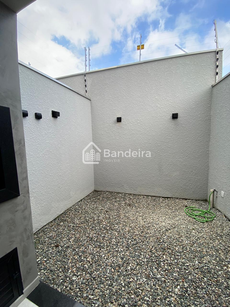 Sobrado novo e Semi - mobiliado com duas suíte sendo  no bairr...