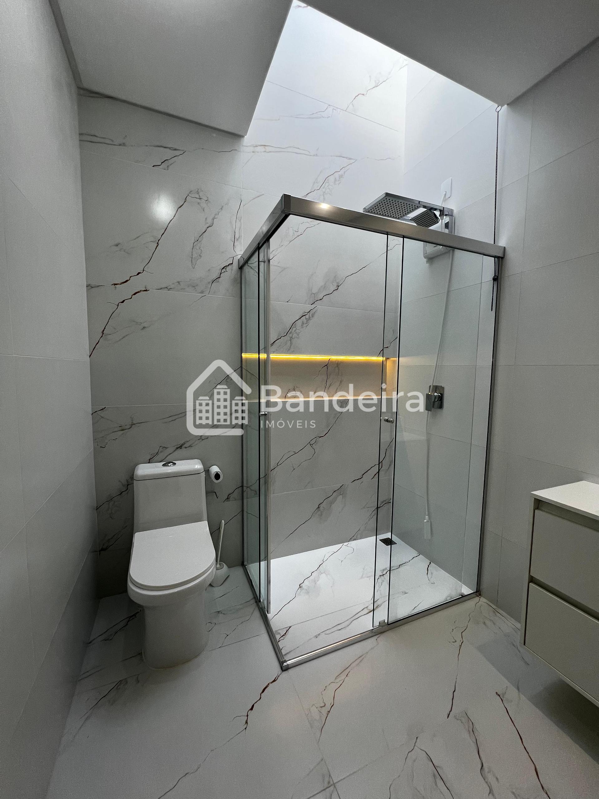 Sobrado novo e Semi - mobiliado com duas suíte sendo  no bairr...