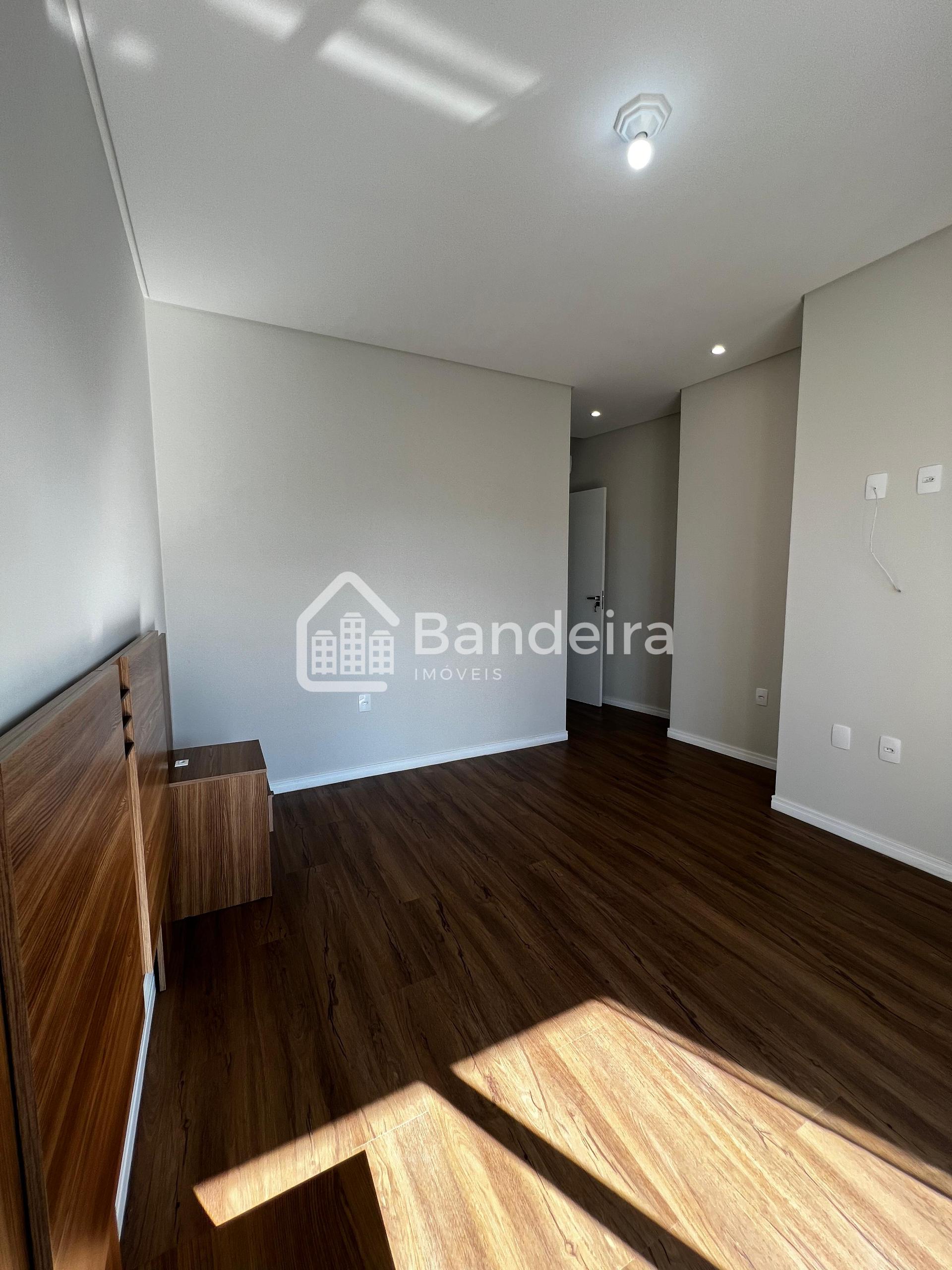 Sobrado novo e Semi - mobiliado com duas suíte sendo  no bairr...