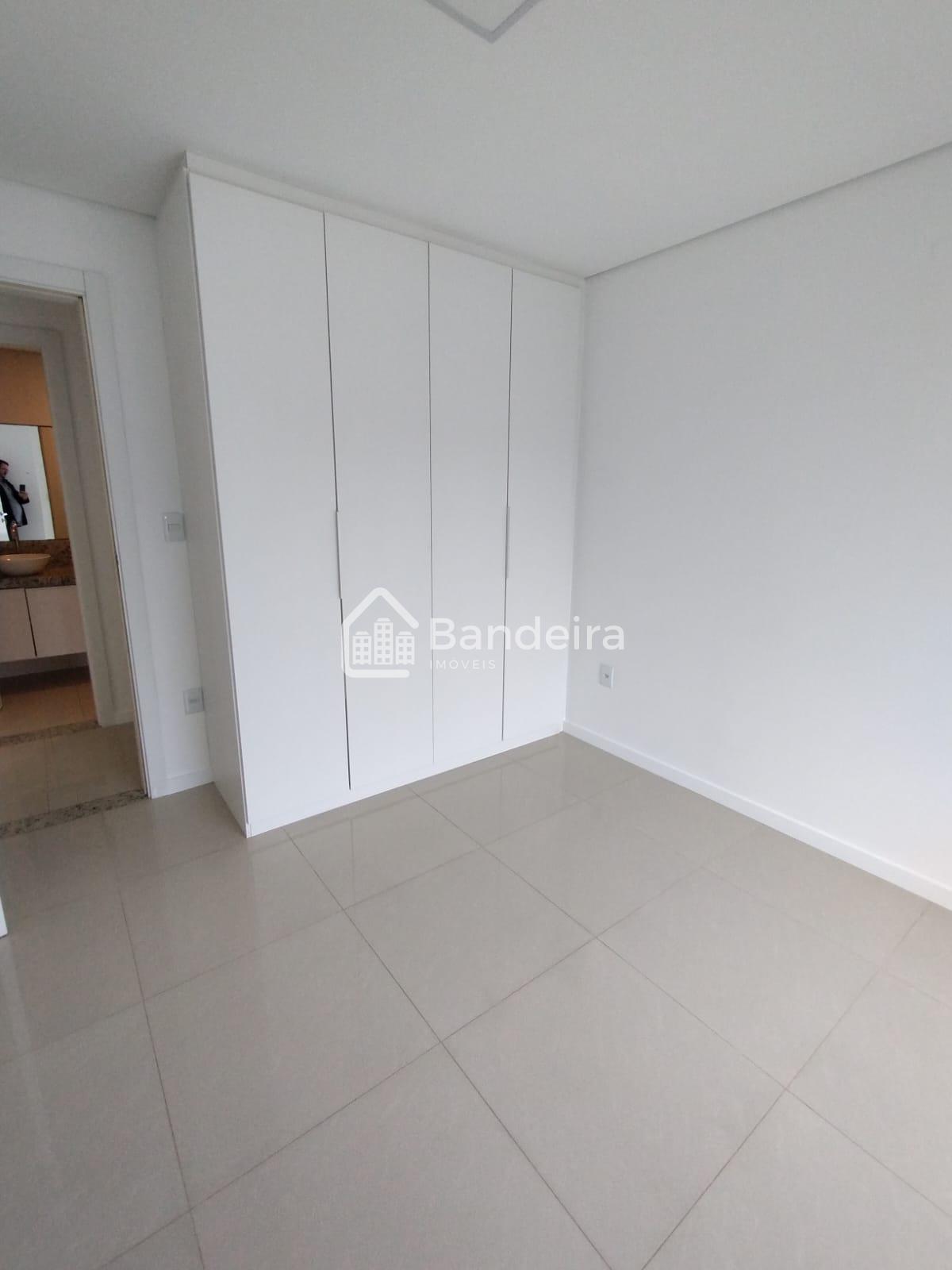 Apartamento disponível para locação no bairro Fazenda em Itaja...