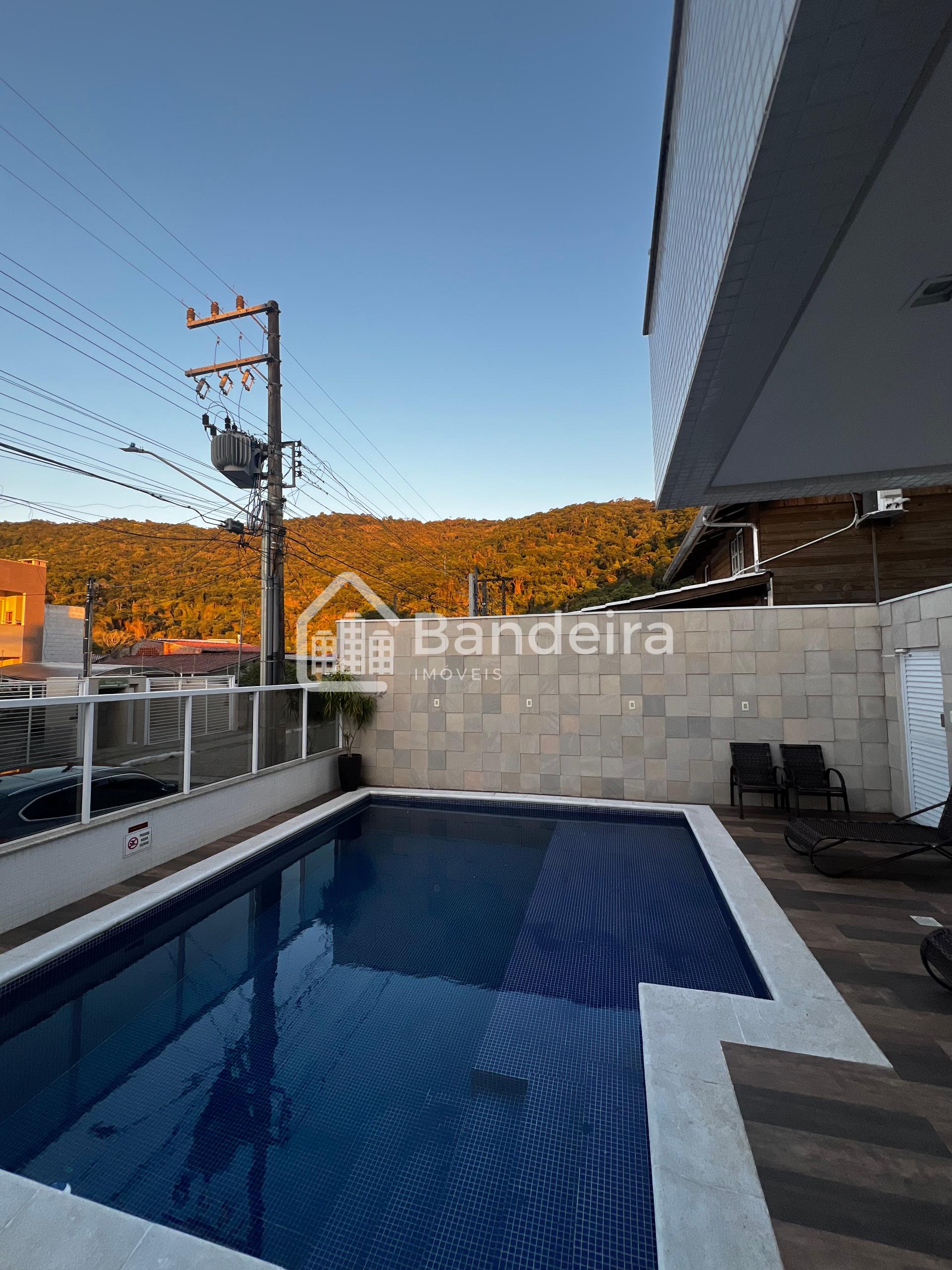 Apartamento em Itajaí, condomínio, bairro Ressacada  suíte mai...