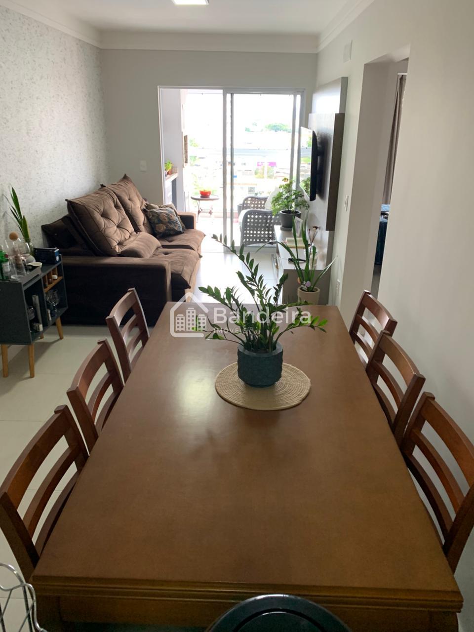 Apartamento mobiliado no bairro São Judas em Itajaí  fácil suí...