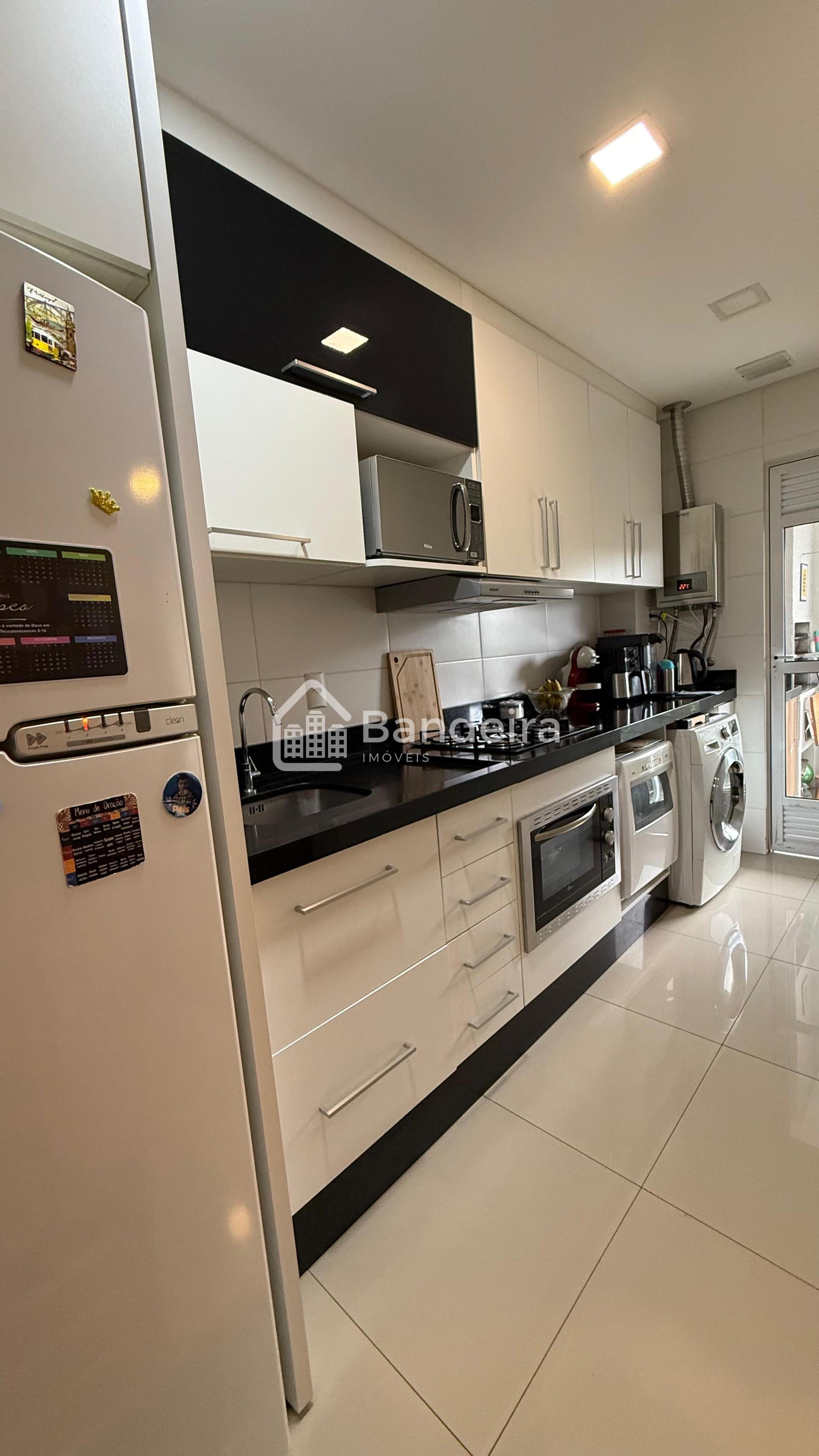 Apartamento à venda no bairro São João, semi mobiliado da cons...