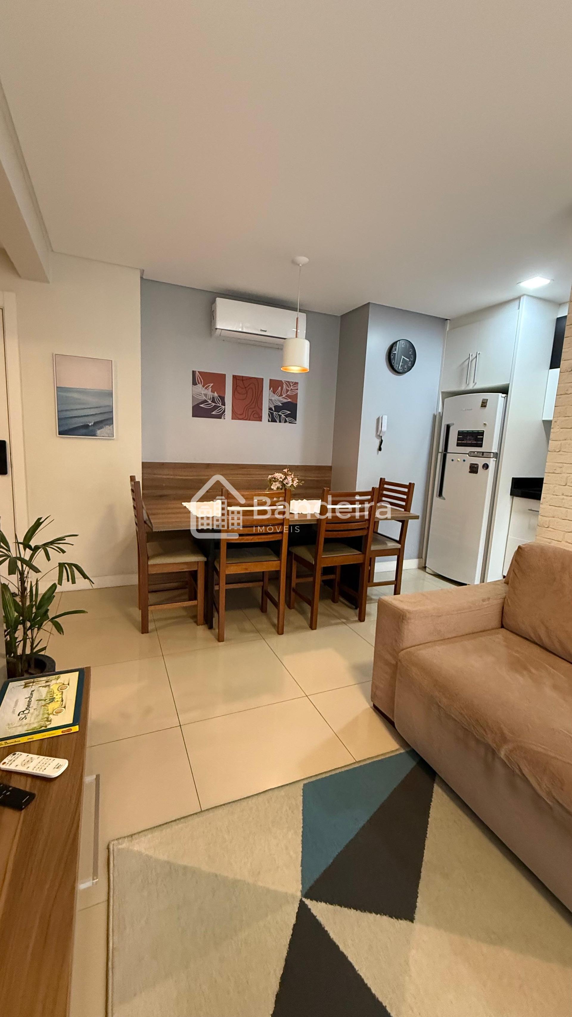 Apartamento à venda no bairro São João, semi mobiliado da cons...