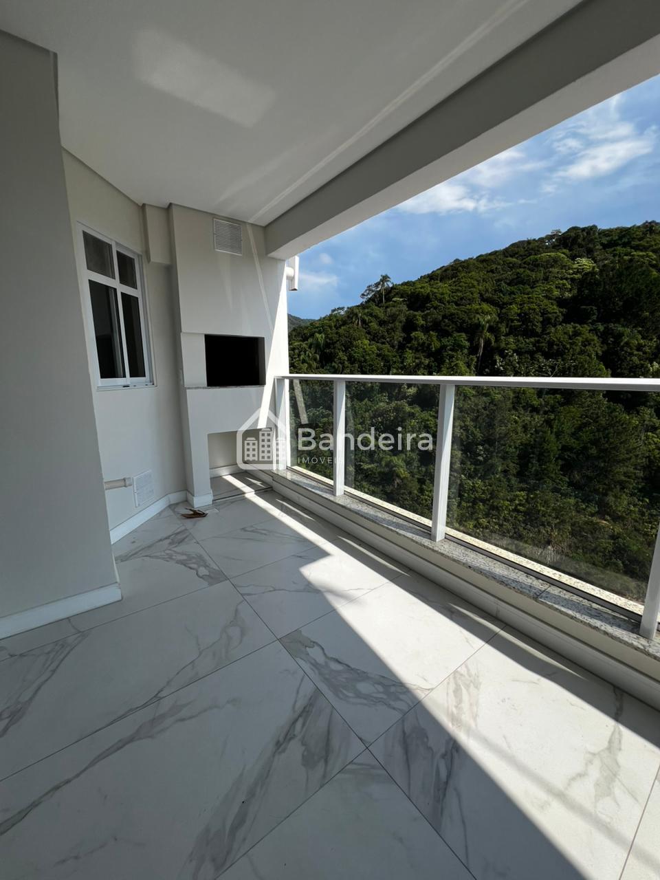 Locação anual Apartamento semi mobiliado no Ressacada fácil ac...