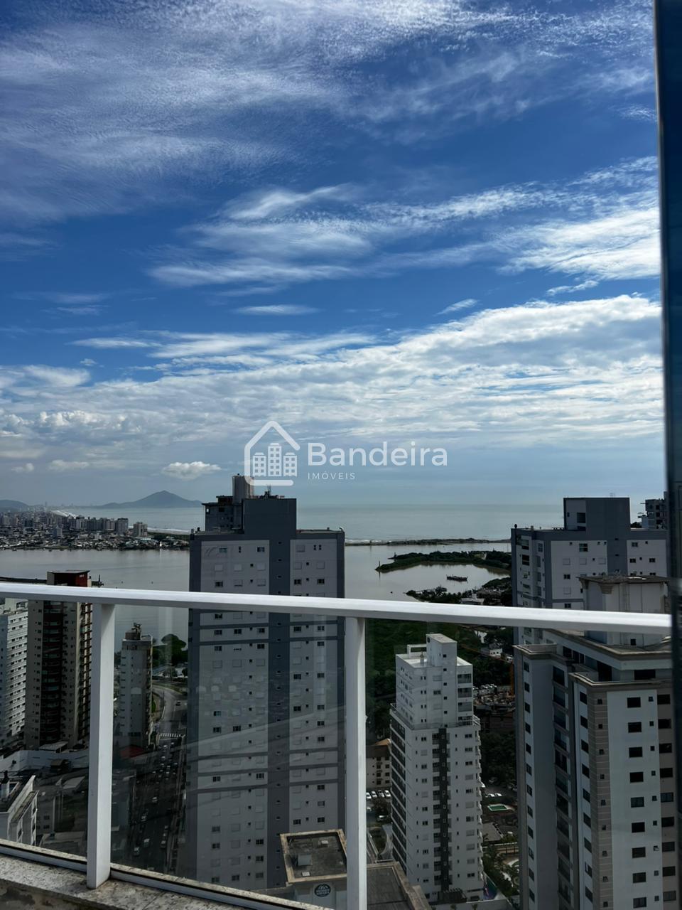 Apartamento diferenciado com 98,77m  à venda  no bairro Fazend...