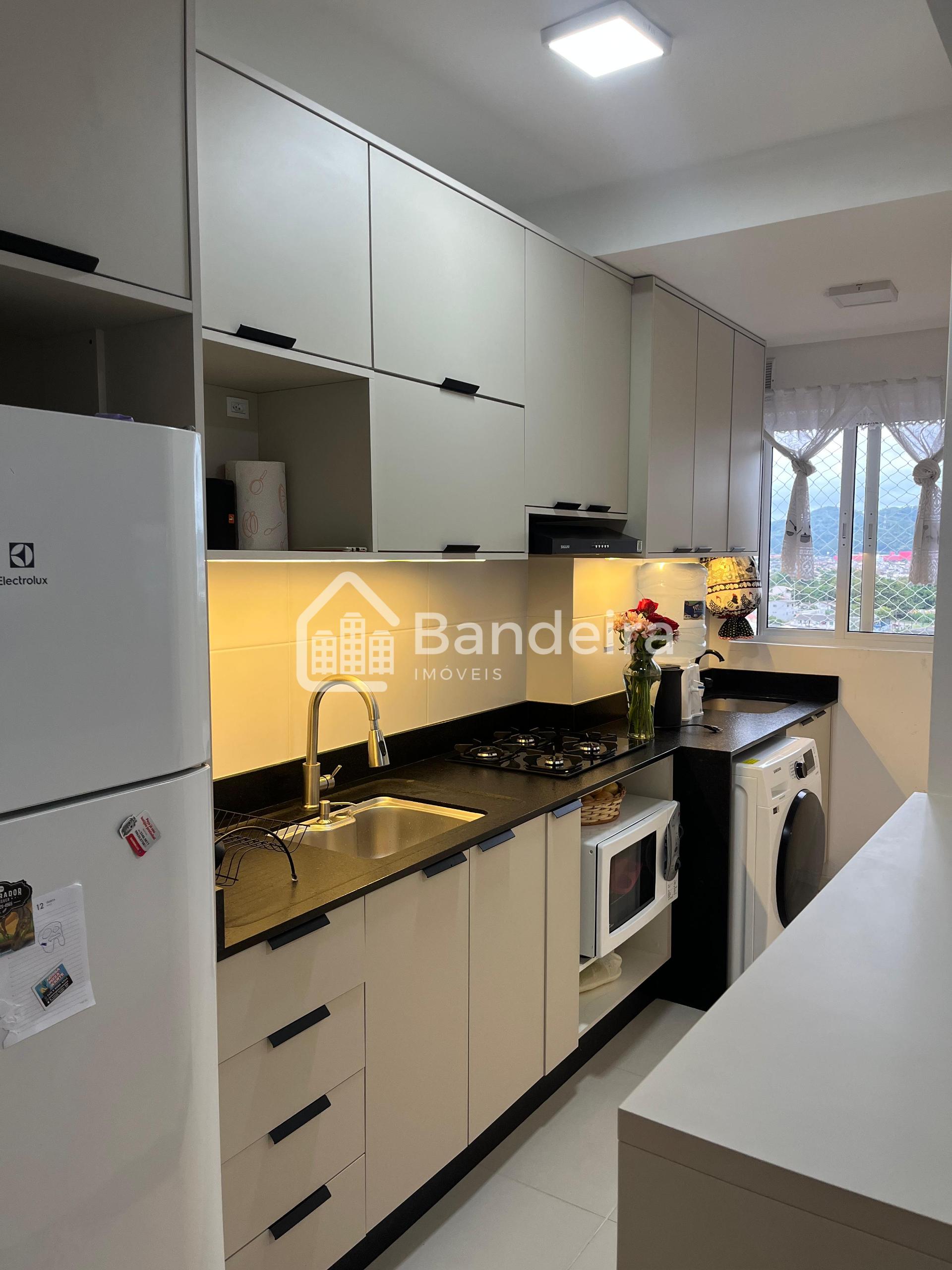 Apartamento á venda no bairro São Vicente com dois dormitório,...