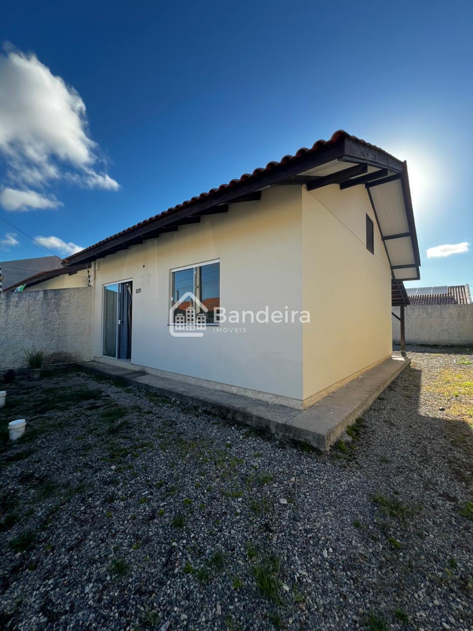 Ampla casa, com terreno de 200m um dos seus diferencias Santa ...