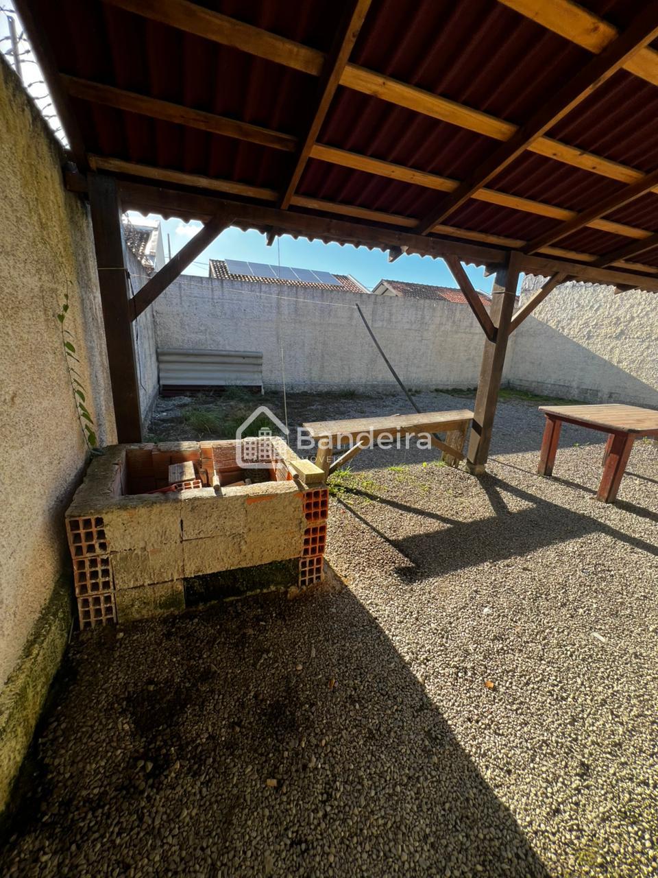 Ampla casa, com terreno de 200m um dos seus diferencias Santa ...