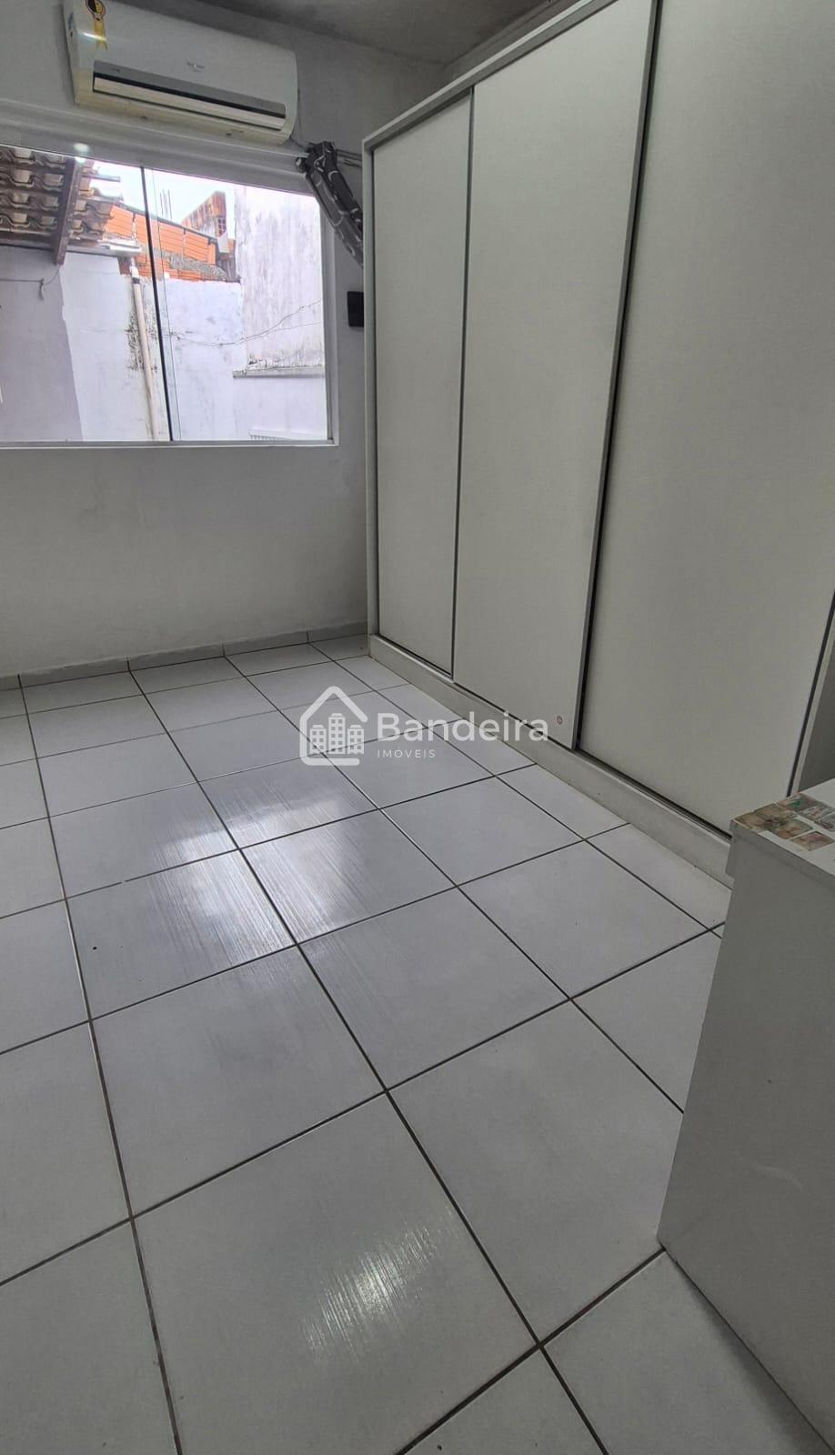 Casa à venda, semi-mobiliada no bairro Santa Regina, ITAJAI - SC