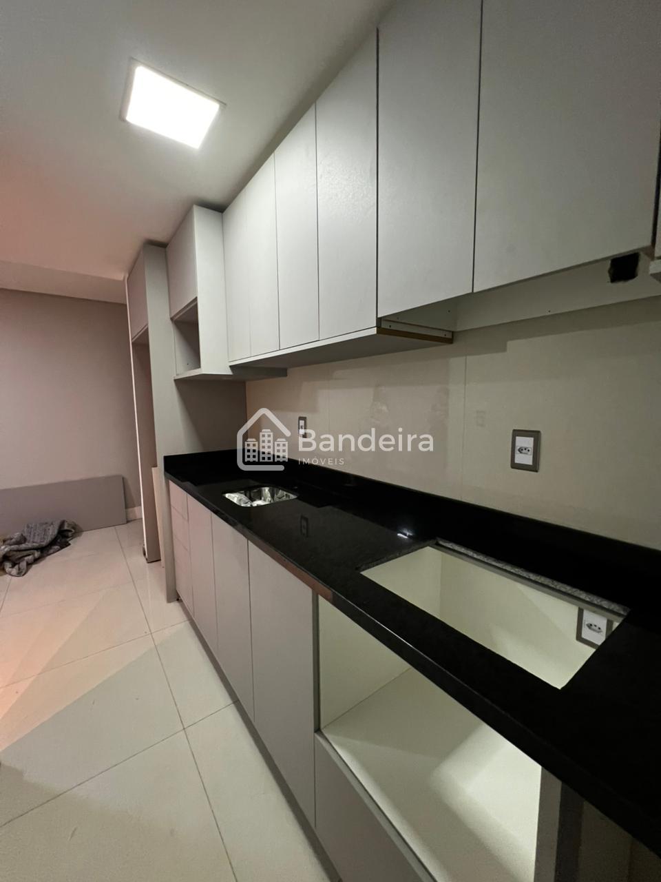 Locação anual, MOBILIADO Apartamento no Bairro Ressacada em It...