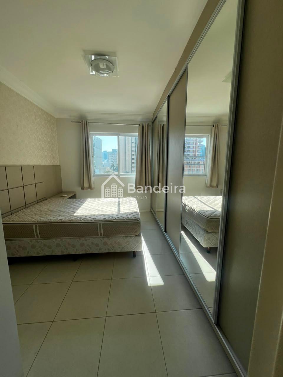 Locação anual, MOBILIADO Apartamento no Bairro centro de Itajaí