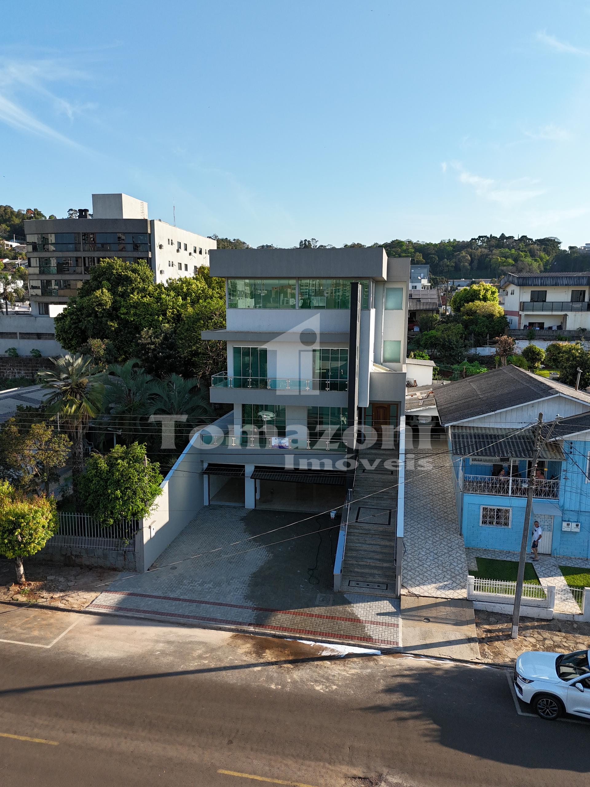 Esta casa é mais do que um lar, é um convite para viver moment...