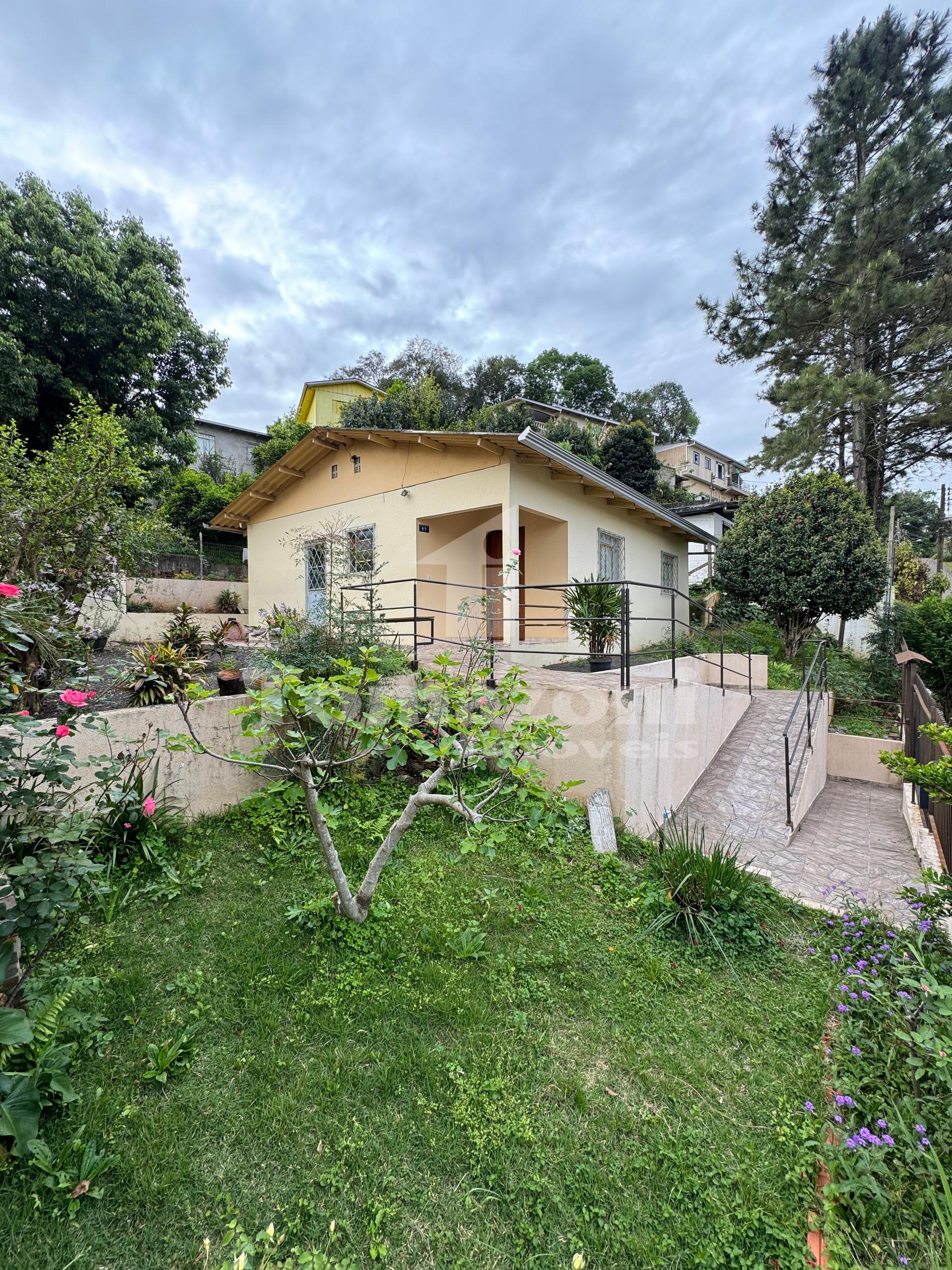 Casa a venda no Bairro Cristo Rei com excelente terreno de 513...