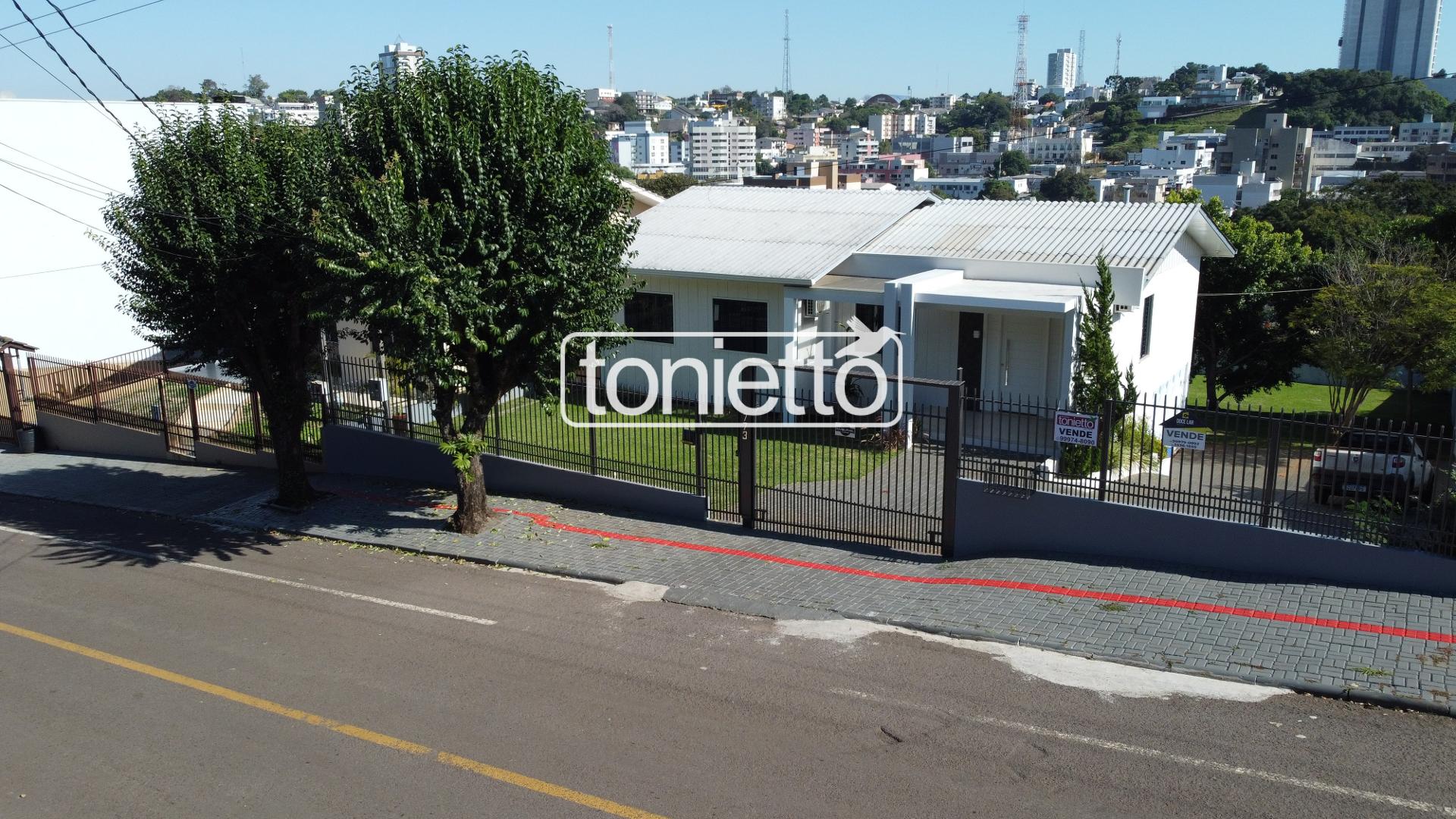 CASA - BAIRRO DAS TORRES - DOIS VIZINHOS - PR