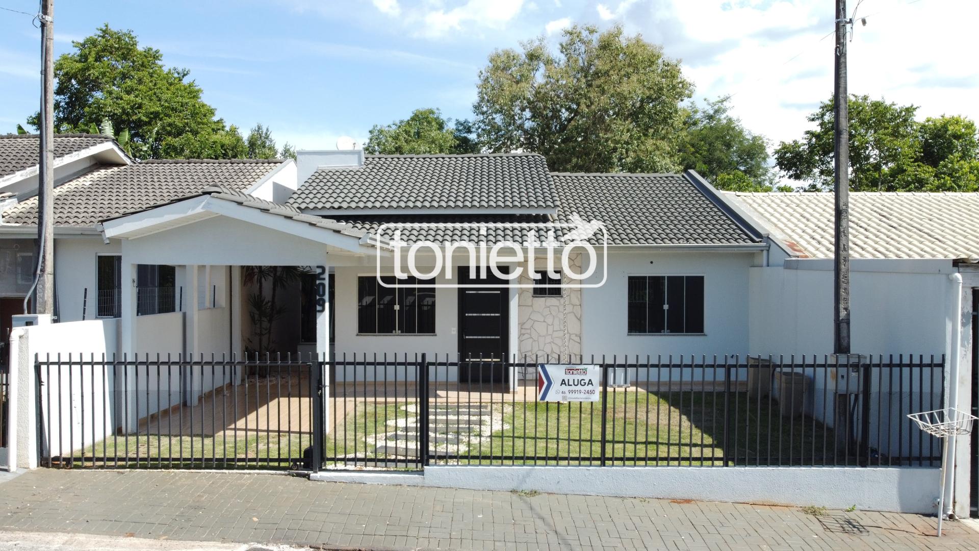 CASA - BAIRRO SÃO FRANCISCO DE ASSIS - DOIS VIZINHOS - PR