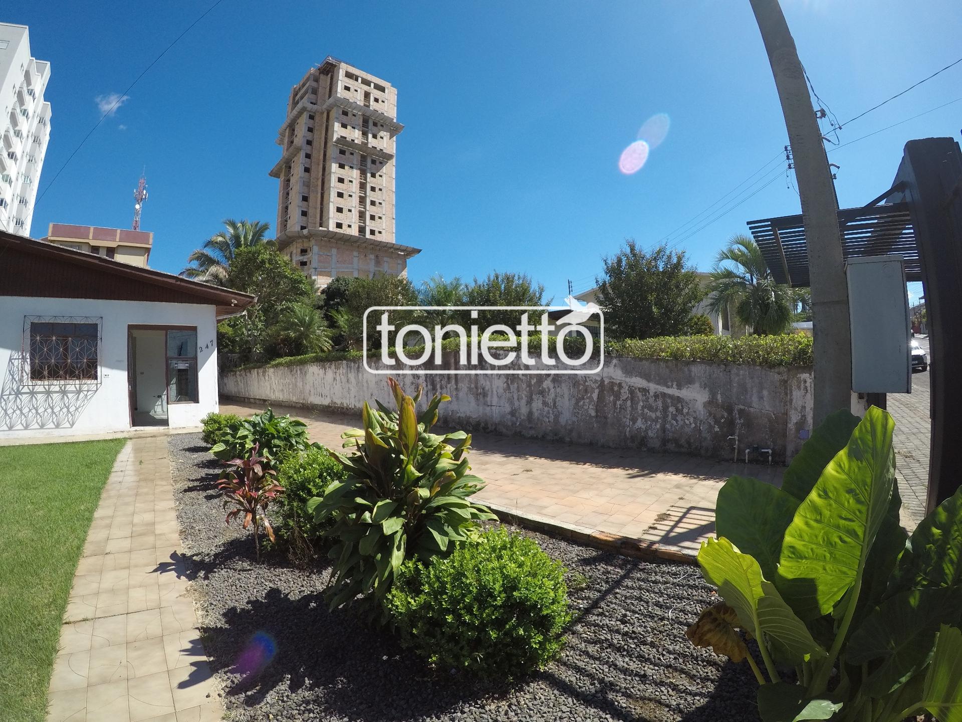 CASA COMERCIAL OU RESIDENCIAL DISPONIVEL PARA LOCAÇÃO - ALTO D...